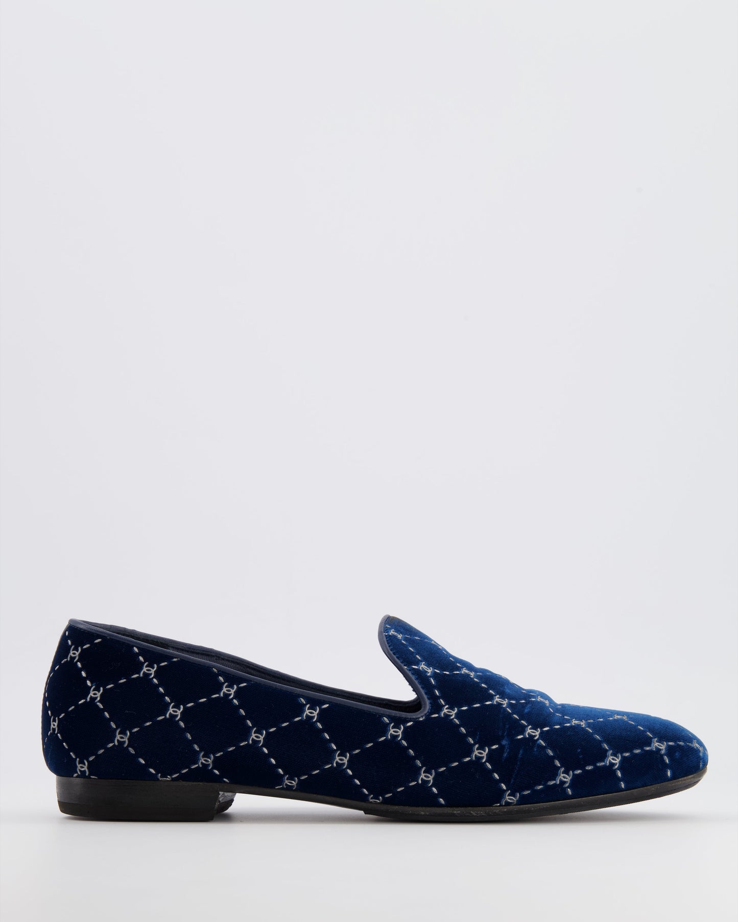 Chanel Navy Velour Loafers With Silver Diamond Stitch Pattern And Cc Logos Size Eu 40C