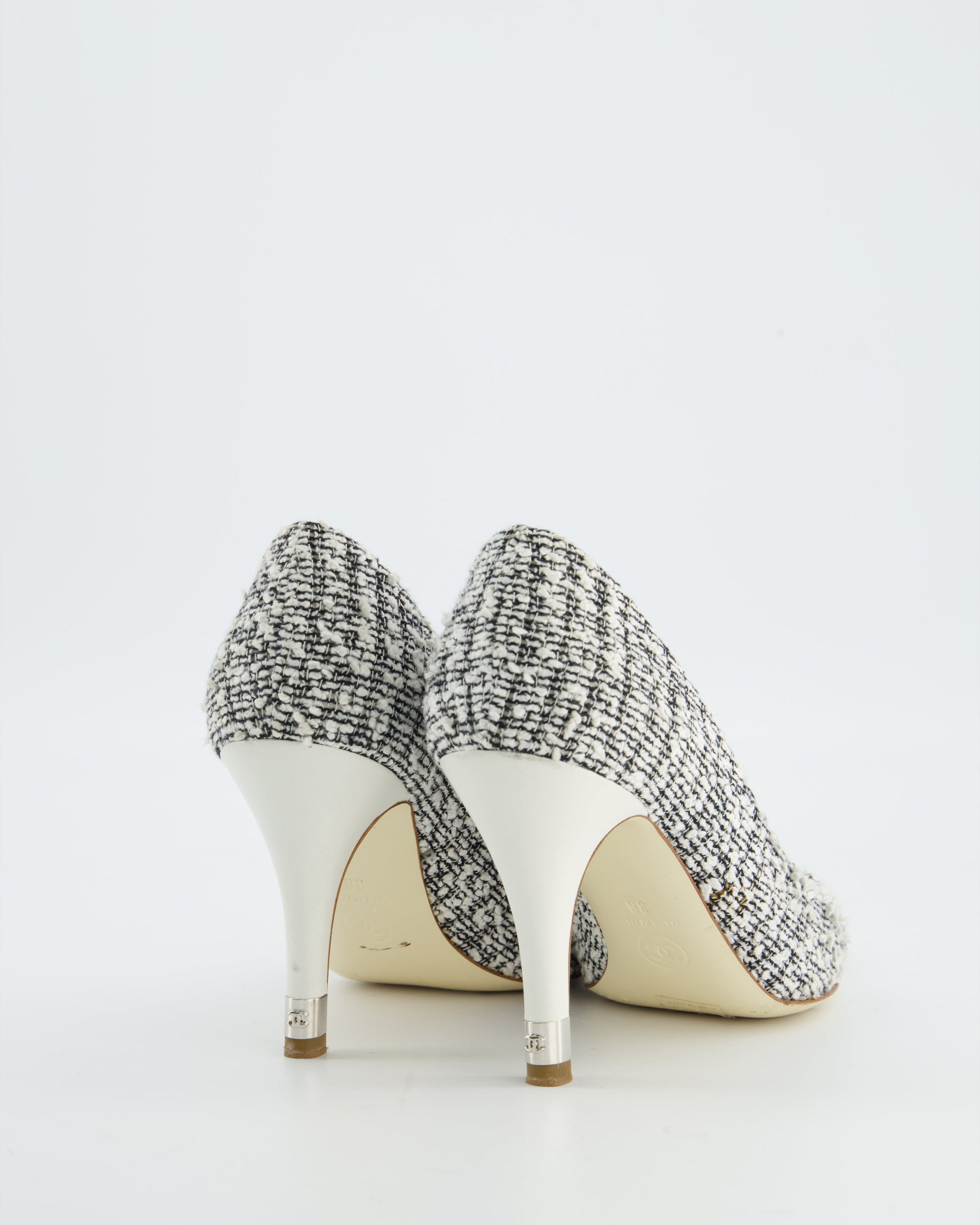 Chanel White & Black Tweed Pump Heels With Pointed Toe & Cc Heel Details Size Eu 38