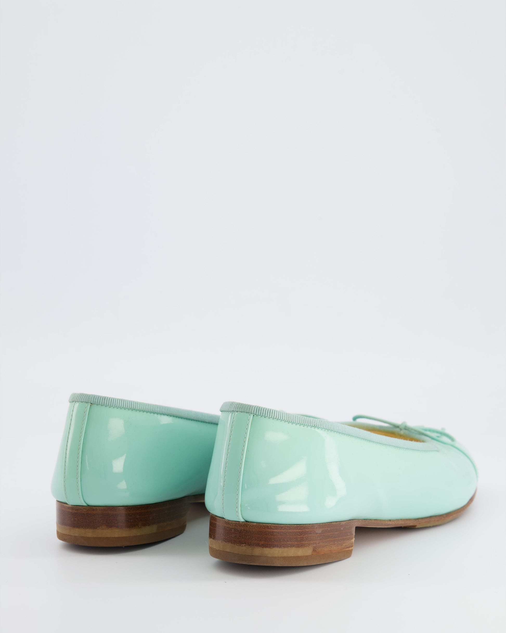Chanel Turquoise Patent Leather Ballerina Flats with CC Logo Detail Size Eu 40 for Women