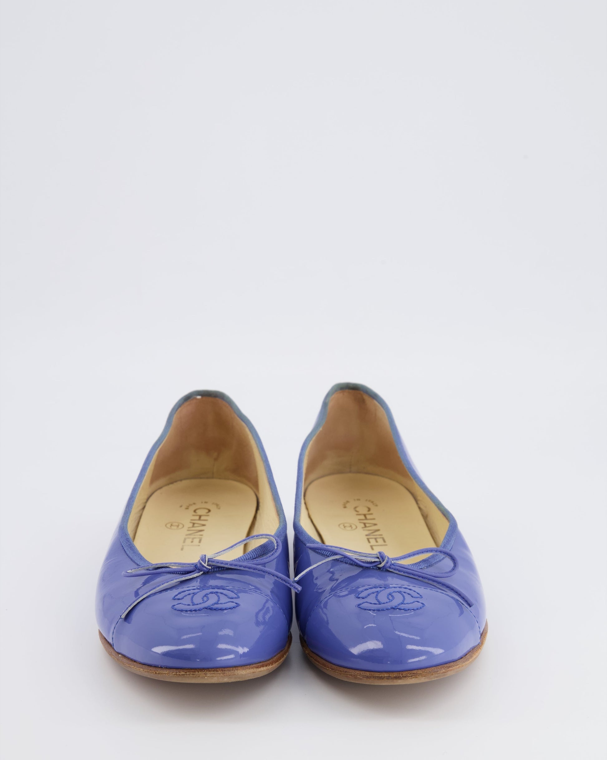 Chanel Blue Patent Leather Ballerina Flats with CC Logo Detail Size EU 40C
