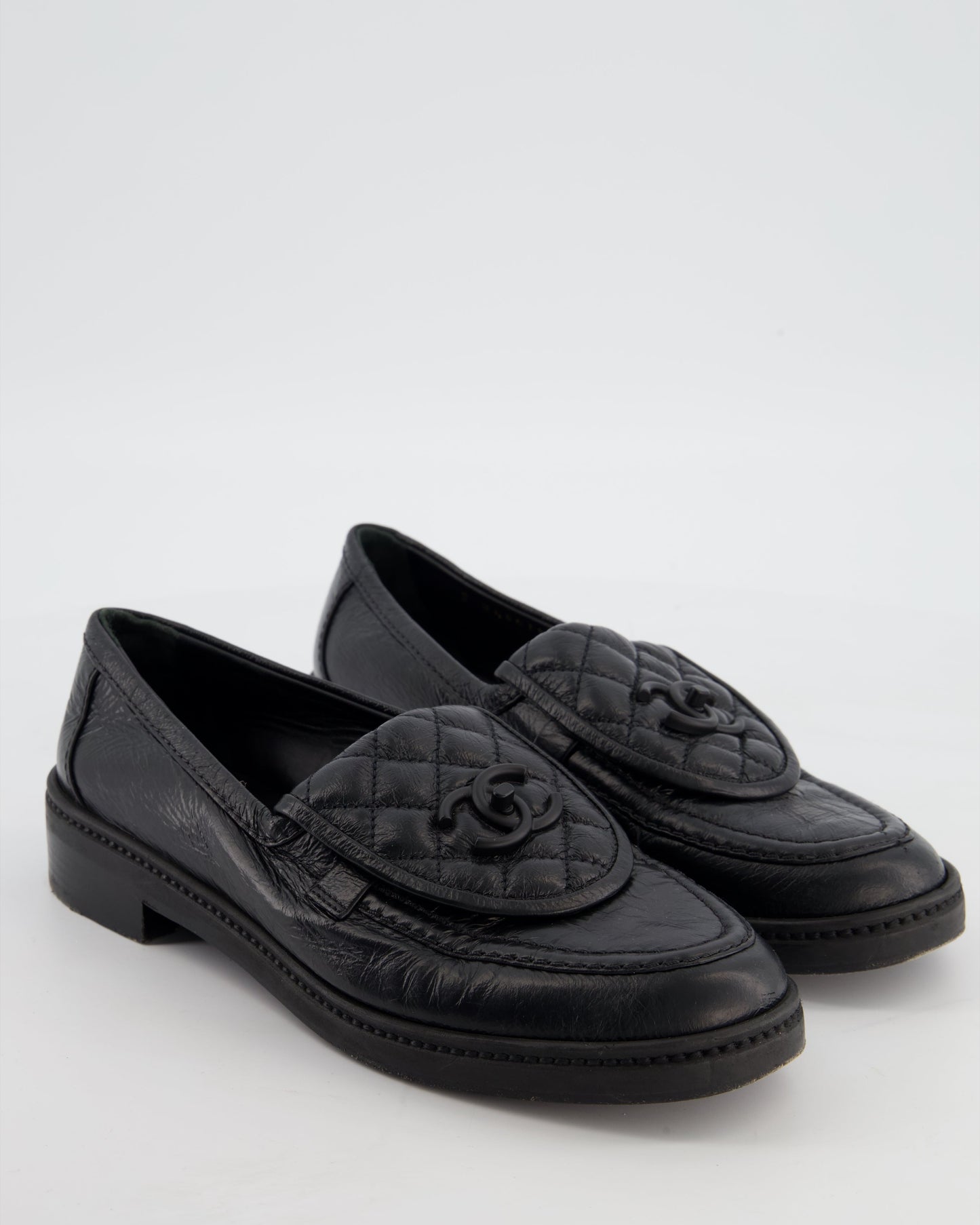 Chanel Black Quilted Leather Loafers in Aged Calfskin Leather with Black CC Logo Size Eu 38.5 for Women