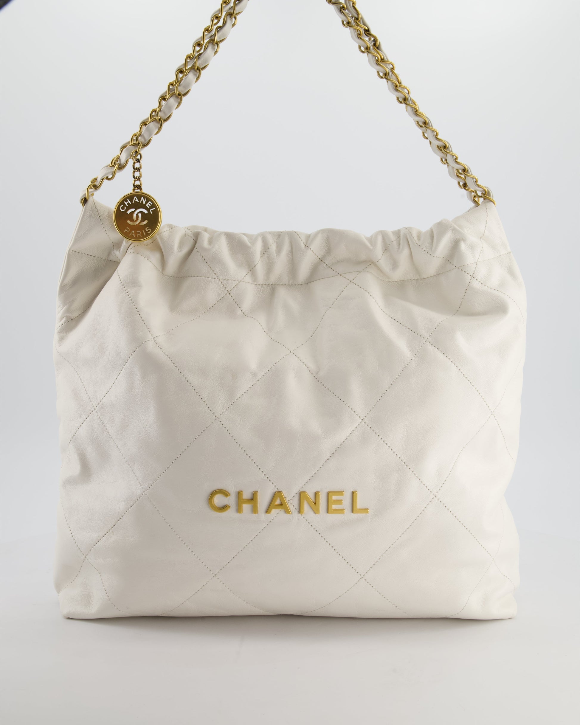 Chanel *fire Price* 22 Small Bag in White Aged Calfskin with Brushed Gold Hardware