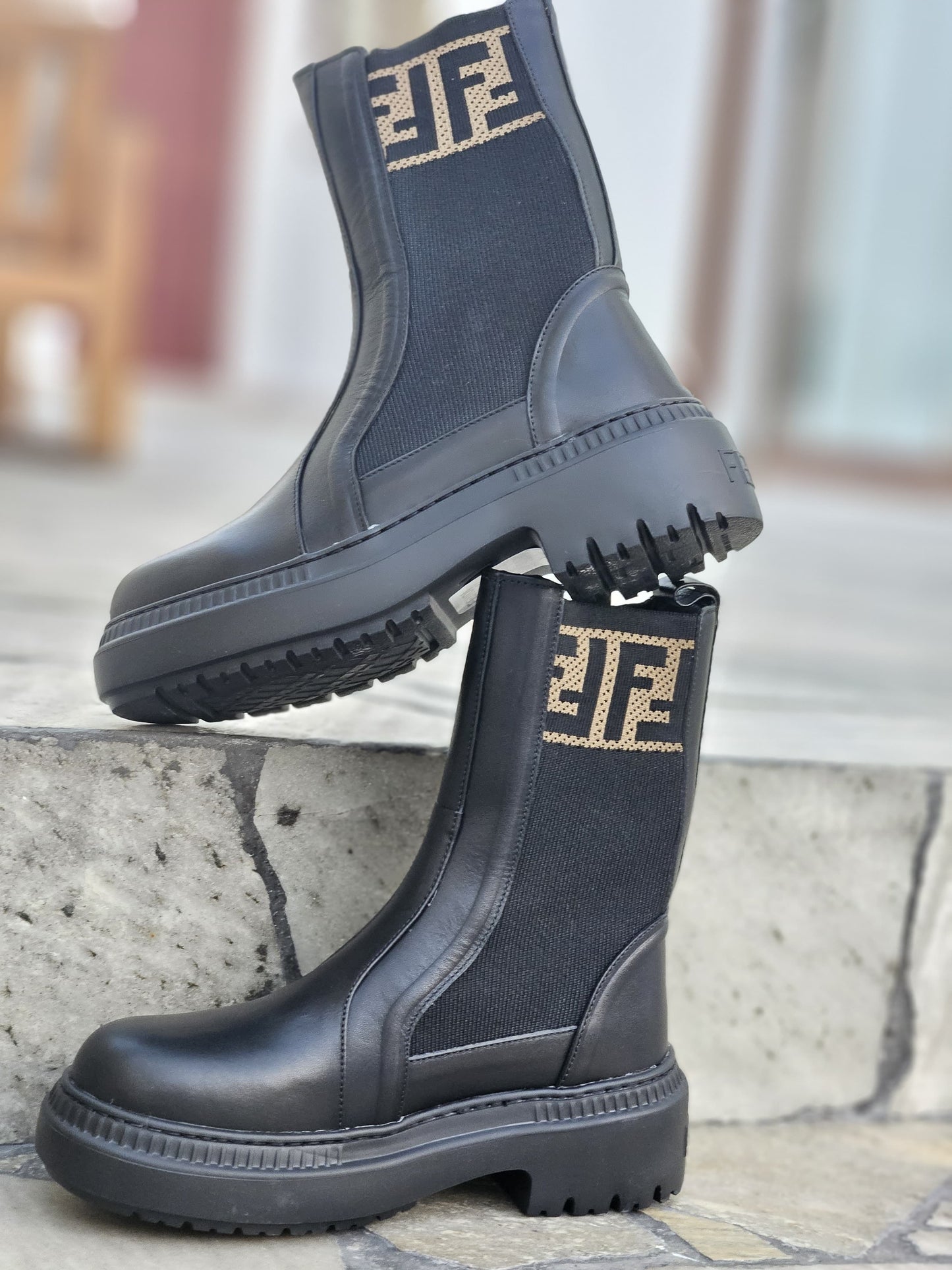 84 Shoes