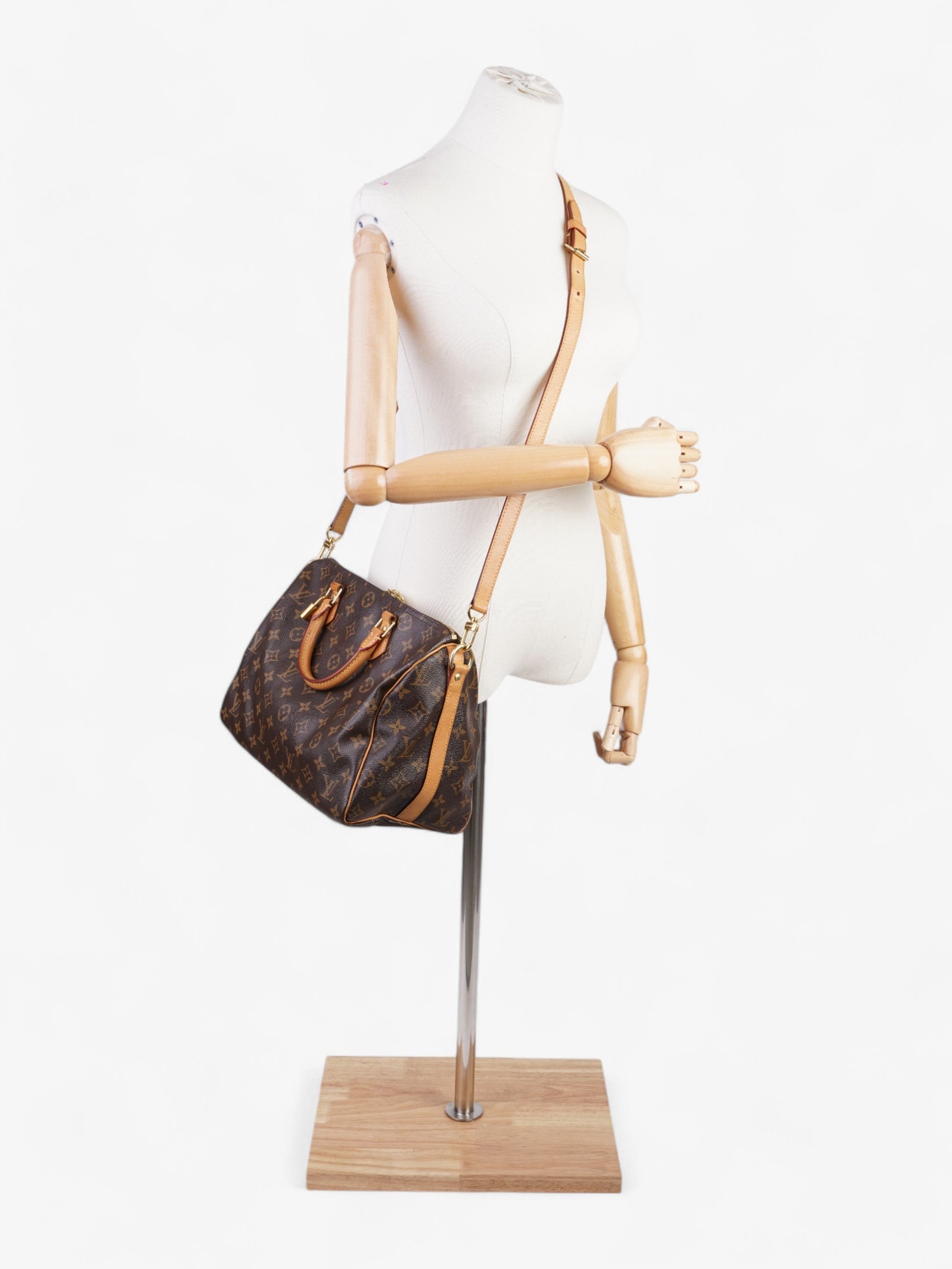 Louis Vuitton Speedy Bandoulière 30 Monogram Canvas Handbag