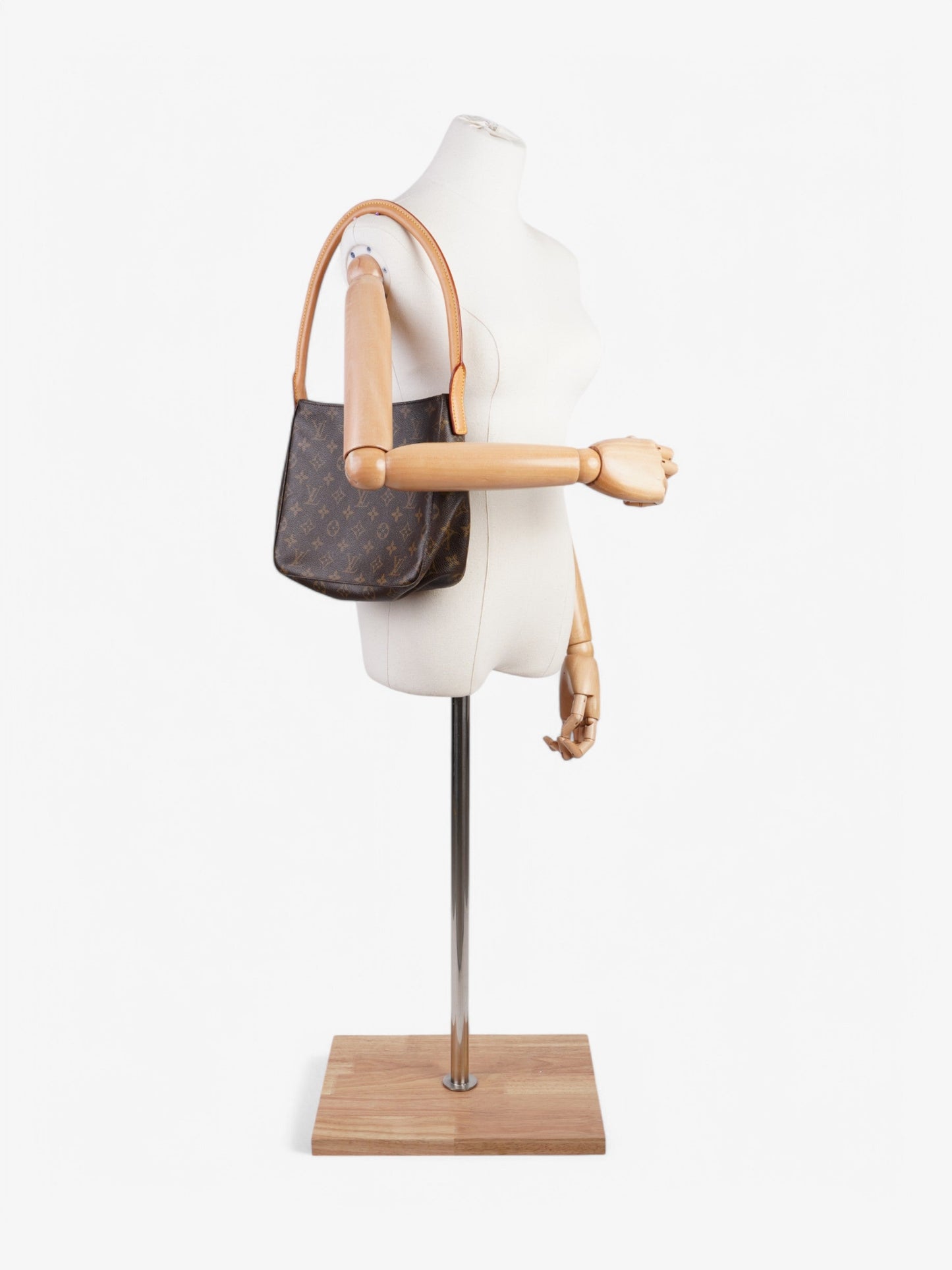 Louis Vuitton Looping Coated MM Monogram Canvas Apparel Mm 13