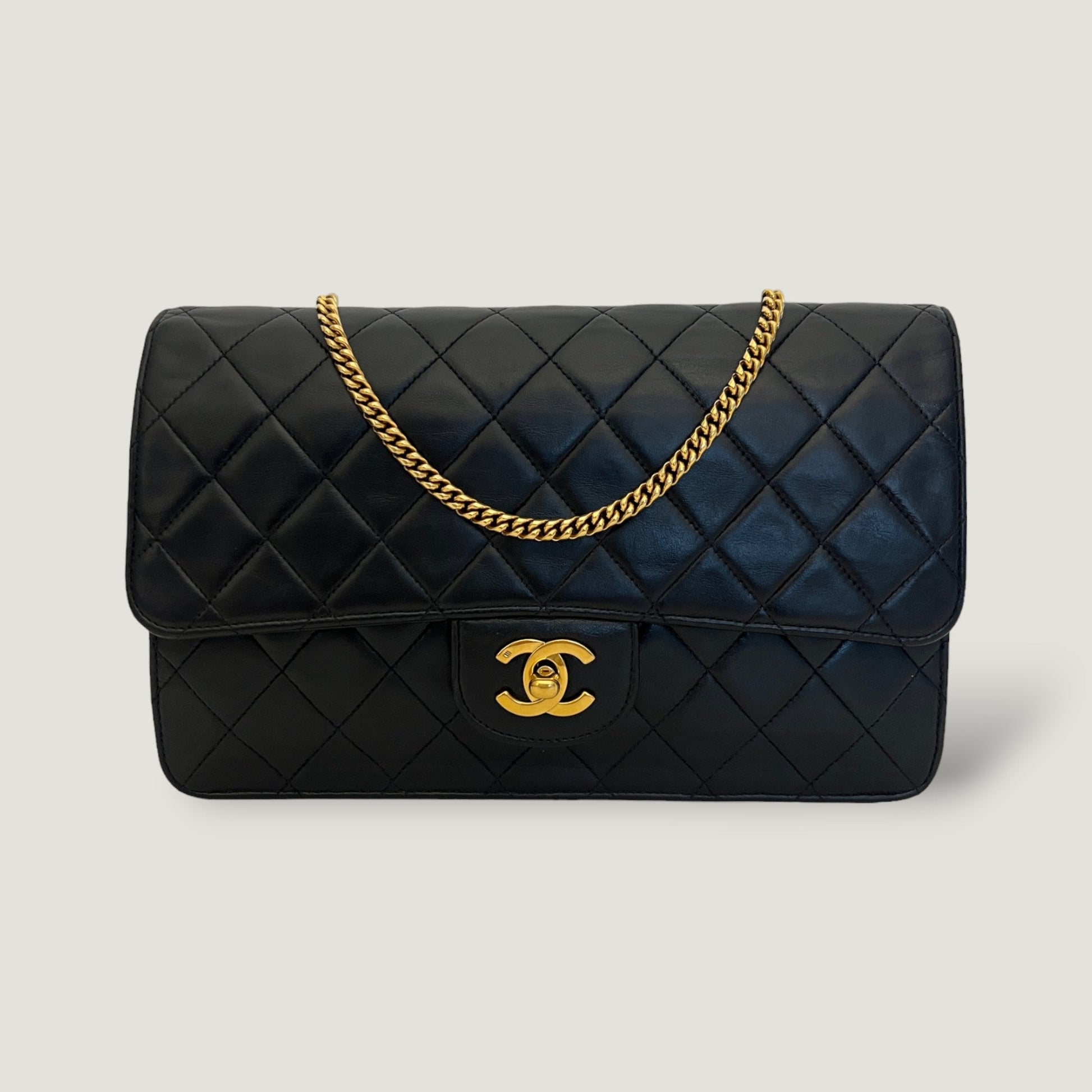 CHANEL CLASSIC MEDIUM BAG | SINGLE FLAP