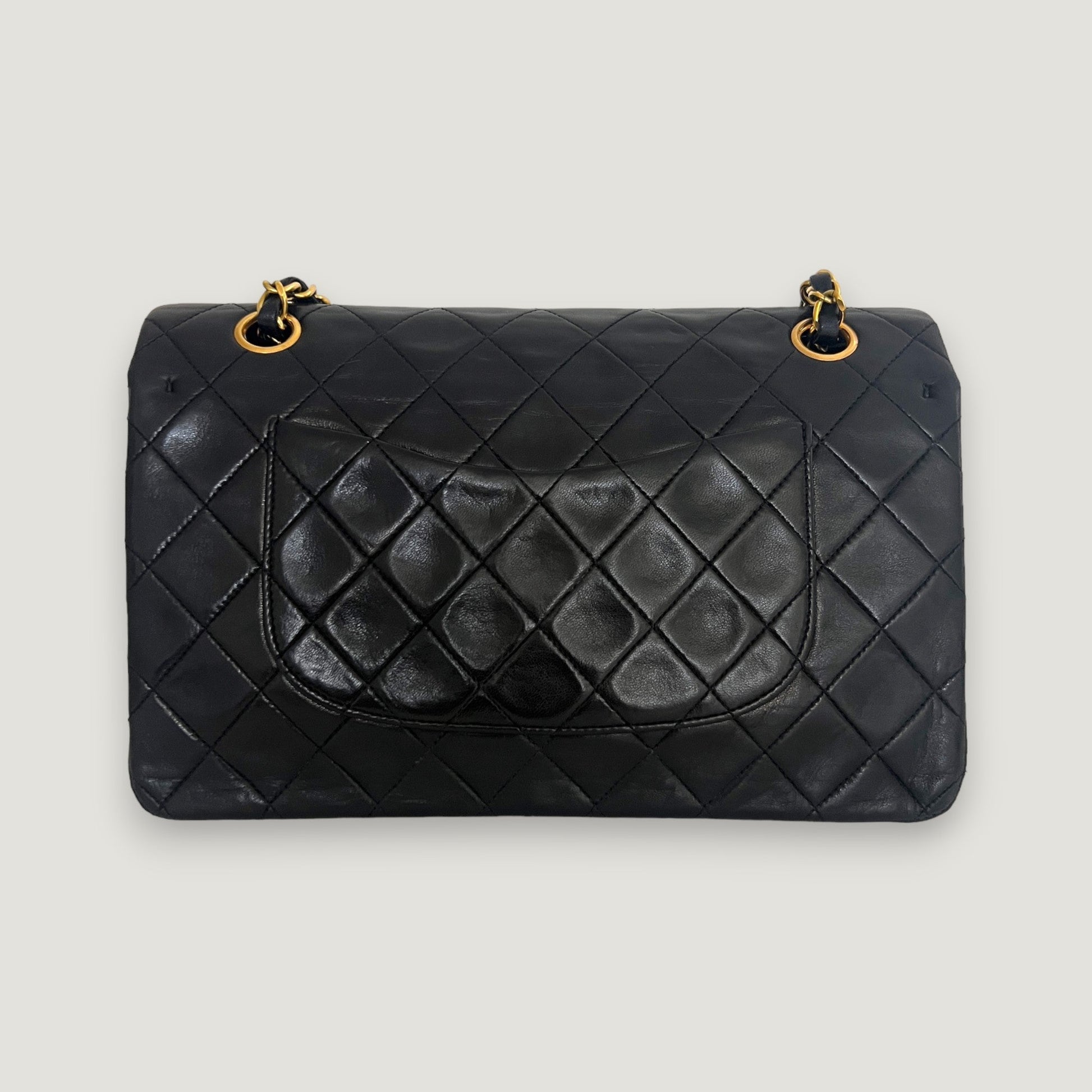 CHANEL CLASSIC MEDIUM BAG