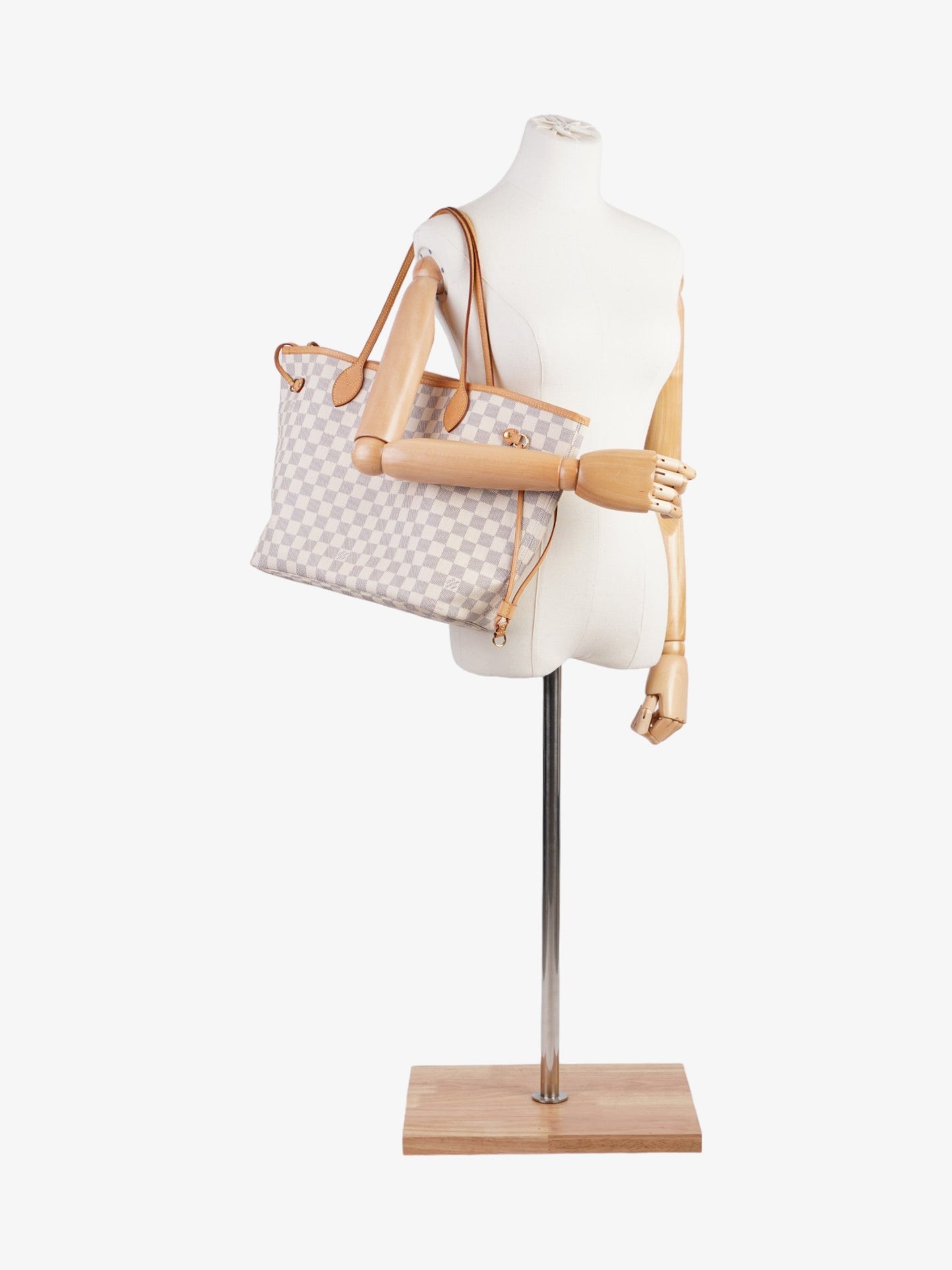 Louis Vuitton Neverfull MM Azur Coated Damier Canvas Coated Canvas Apparel Canvas 2