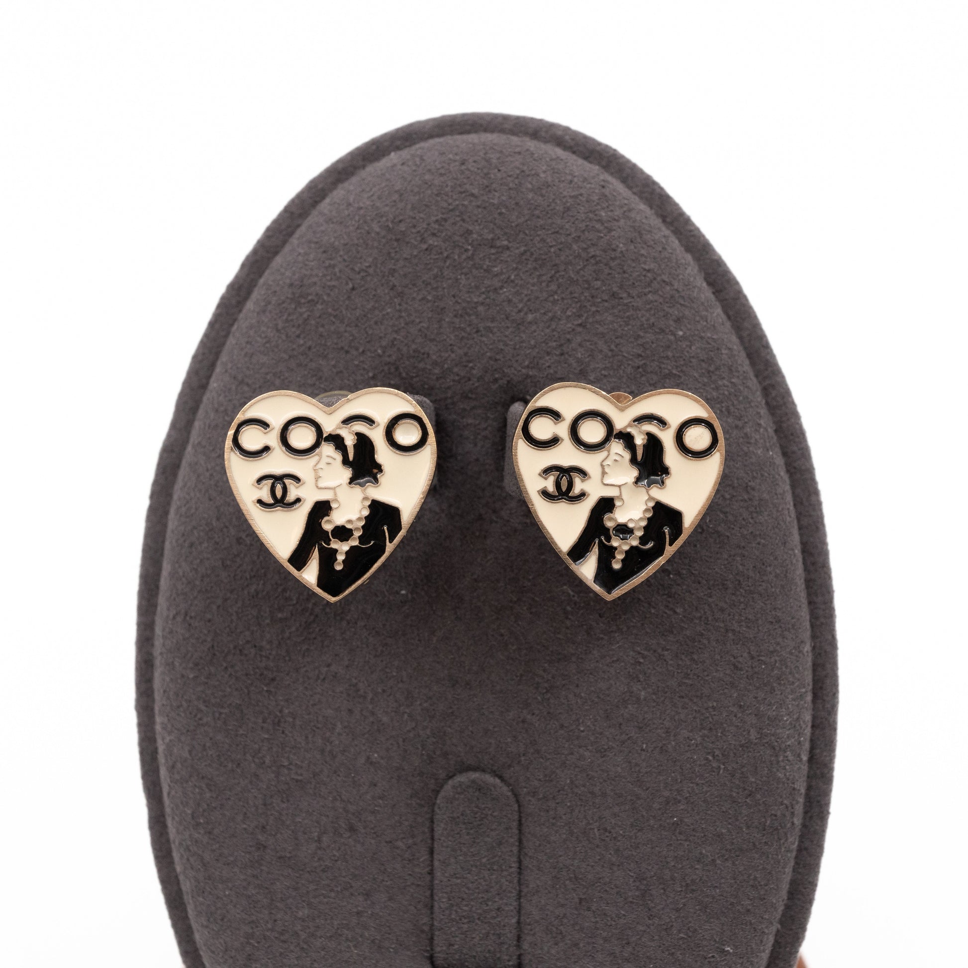 Chanel Coco Portrait Black & White Heart Clips Jewelry