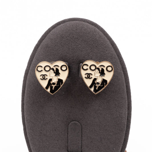Chanel Coco Portrait Black & White Heart Clips Jewelry