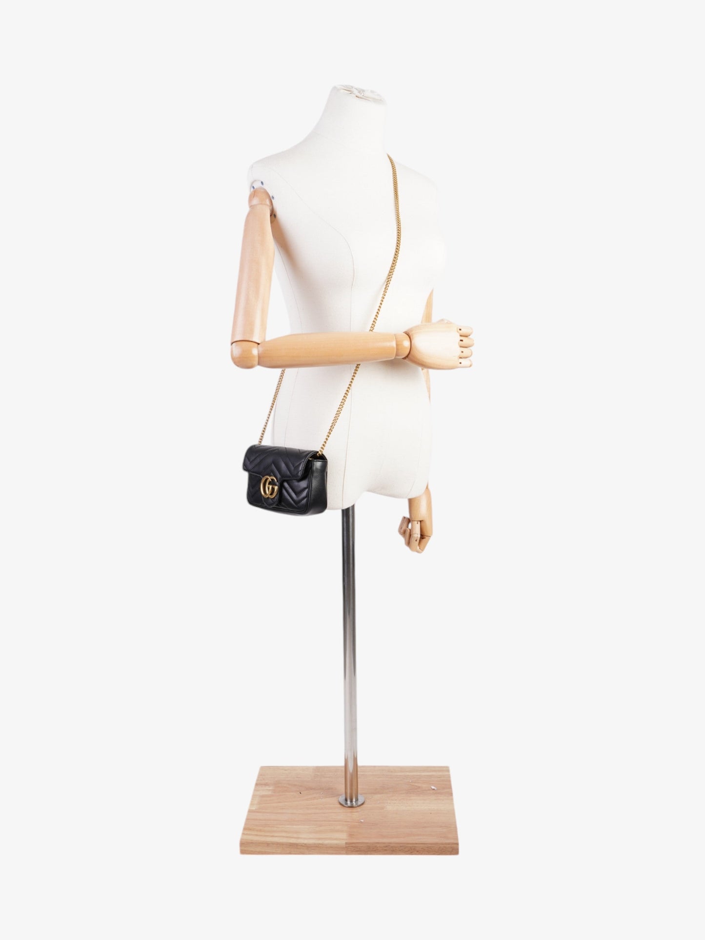 Gucci Marmont Super Mini Crossbody Bag Leather Matelasse Mini 1
