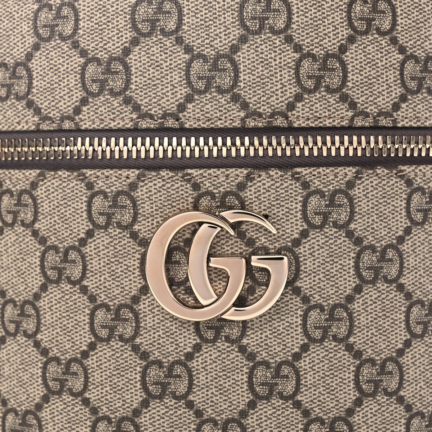 Gucci GG Supreme Monogram Ancora Calfskin Vanity Cosmetic Case Beige Ebony Rosso
