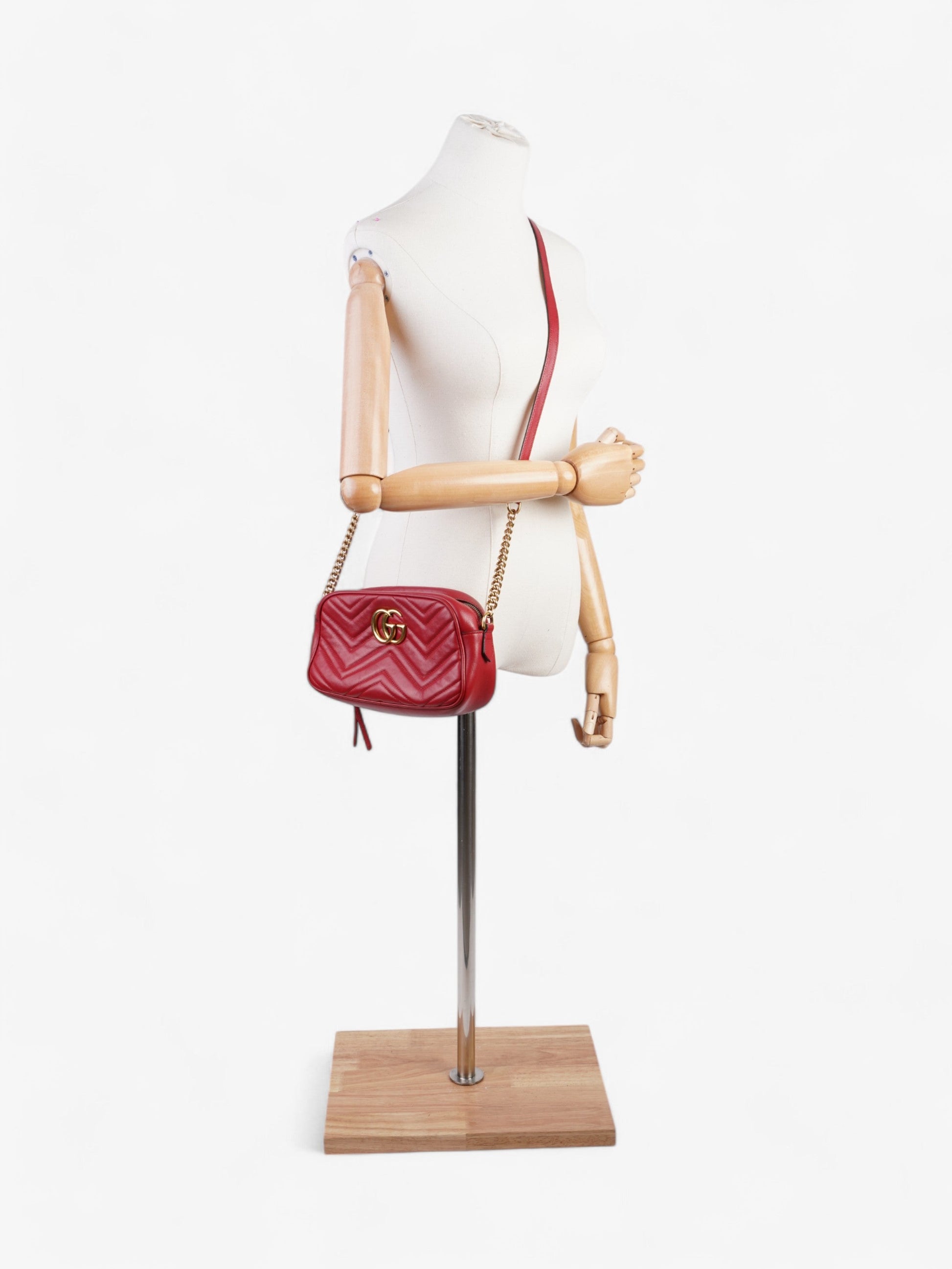 Gucci Marmont Small Crossbody Bag Leather Matelasse 17