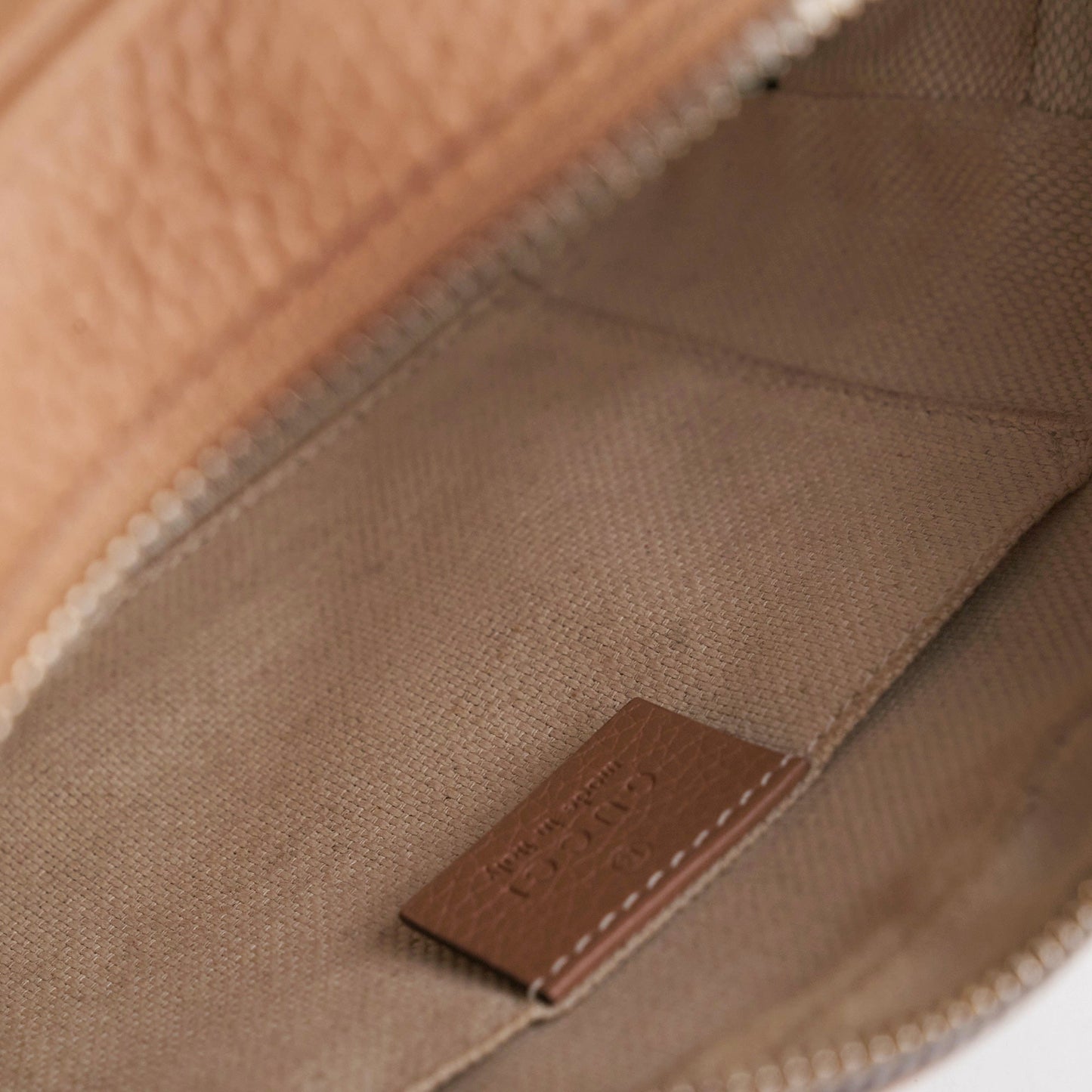 Gucci Soho Disco Dark Crossbody Bag Beige