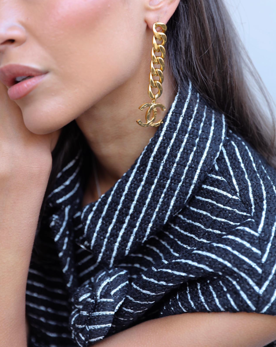 Chanel Earrings 20P Chain Large CC Gold Hardware