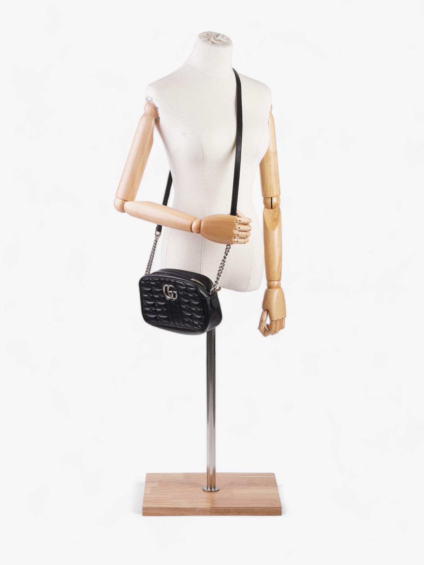 Gucci Marmont Cross Body Small Crossbody Bag Leather Matelasse