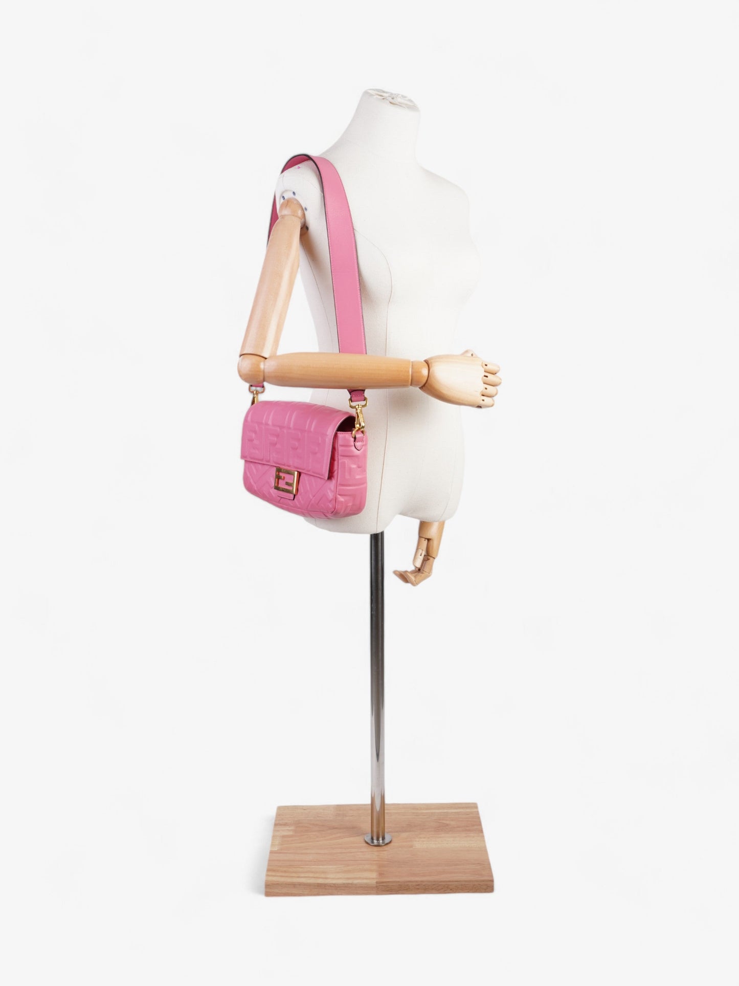 Fendi Baguette Fluorescent Nappa Shoulder Bag Leather Pink