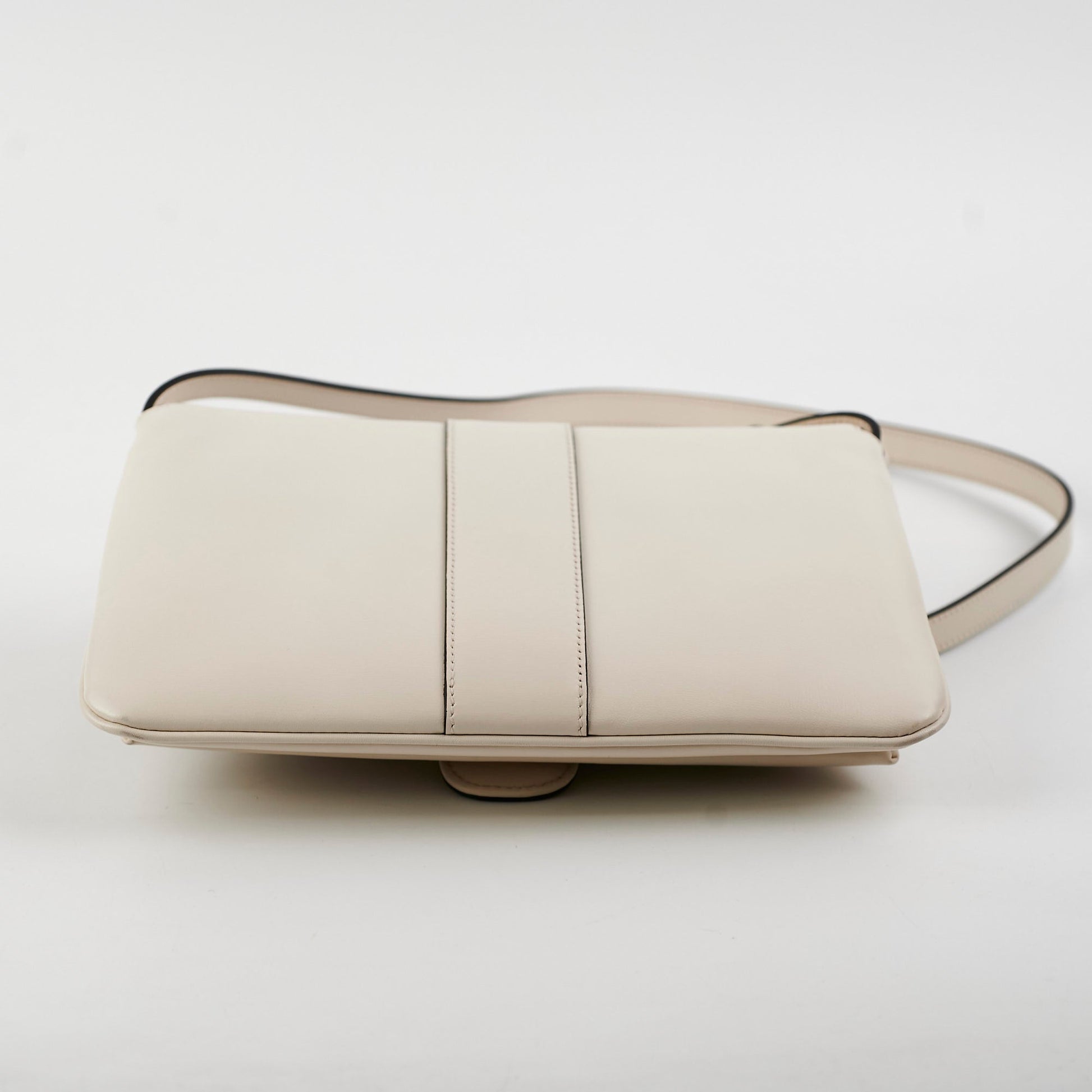 Gucci Arli Crossbody Bag Leather Cream
