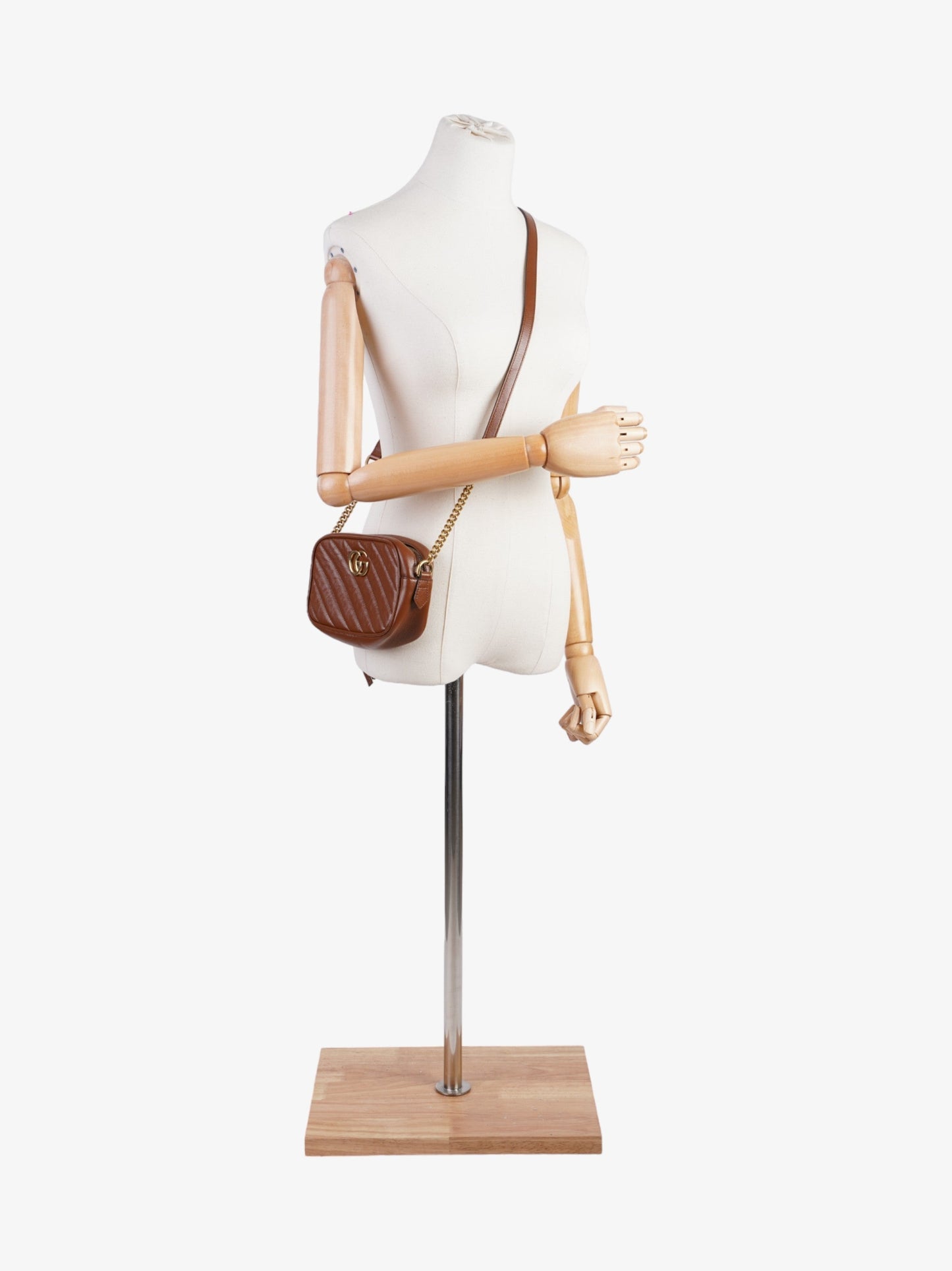 Gucci Marmont Mini Crossbody Bag Leather Matelasse Leather Mini