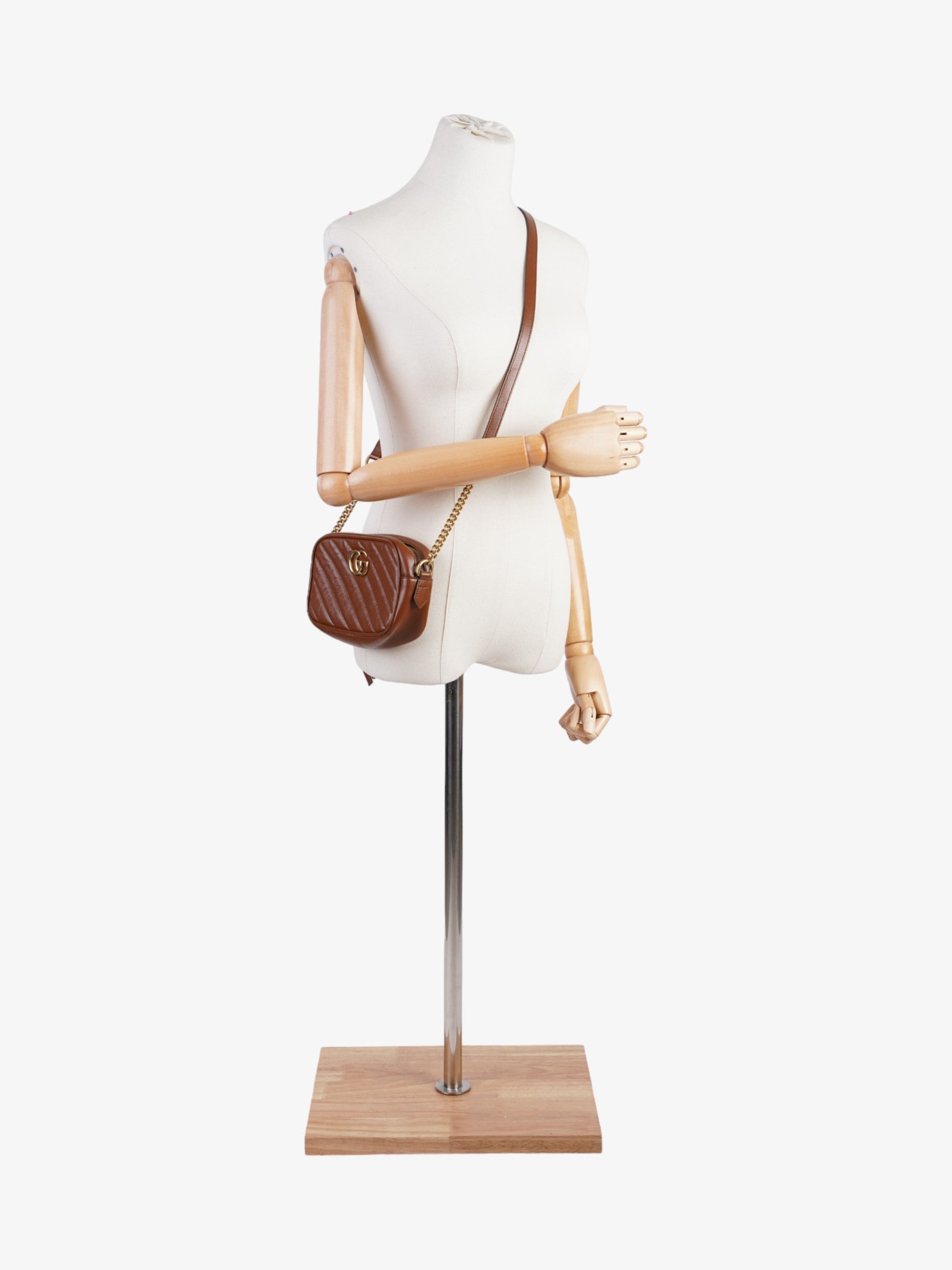 Gucci Marmont Mini Crossbody Bag Leather Matelasse Leather Mini