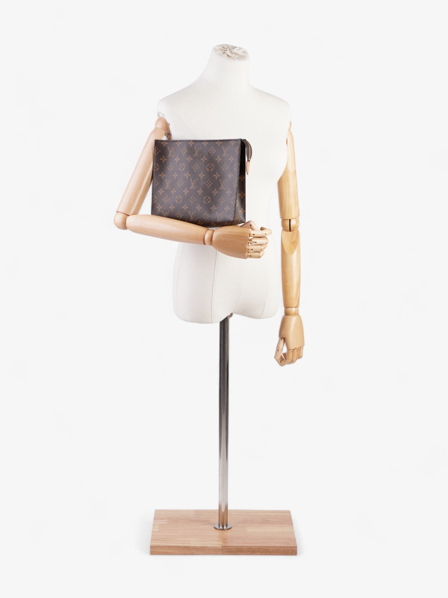 Louis Vuitton Toiletry 26 Coated Monogram Canvas Coated Canvas Apparel Coated Canvas