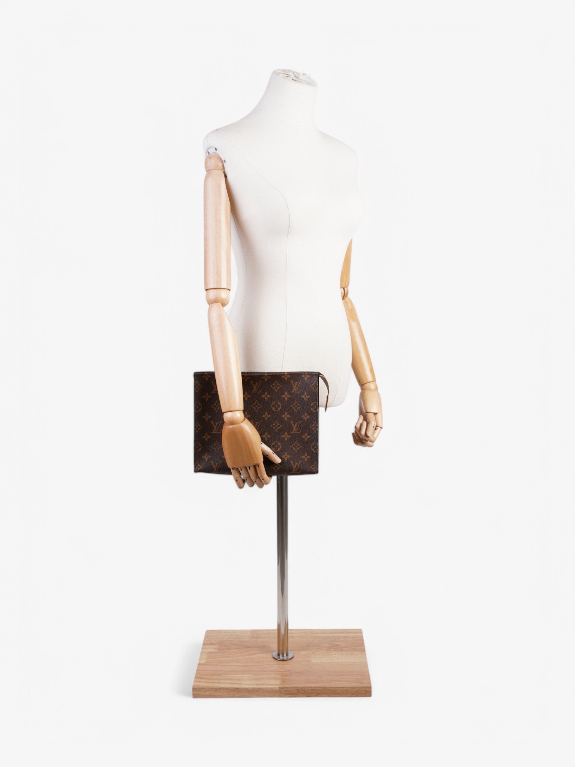 Louis Vuitton Toiletry Coated 26 Monogram Canvas Coated Canvas Apparel Canvas 43