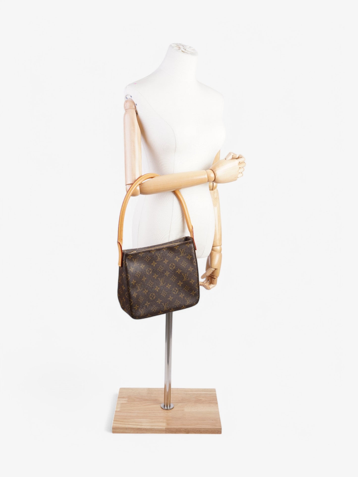 Louis Vuitton Looping Coated MM Monogram Canvas Apparel Mm 8