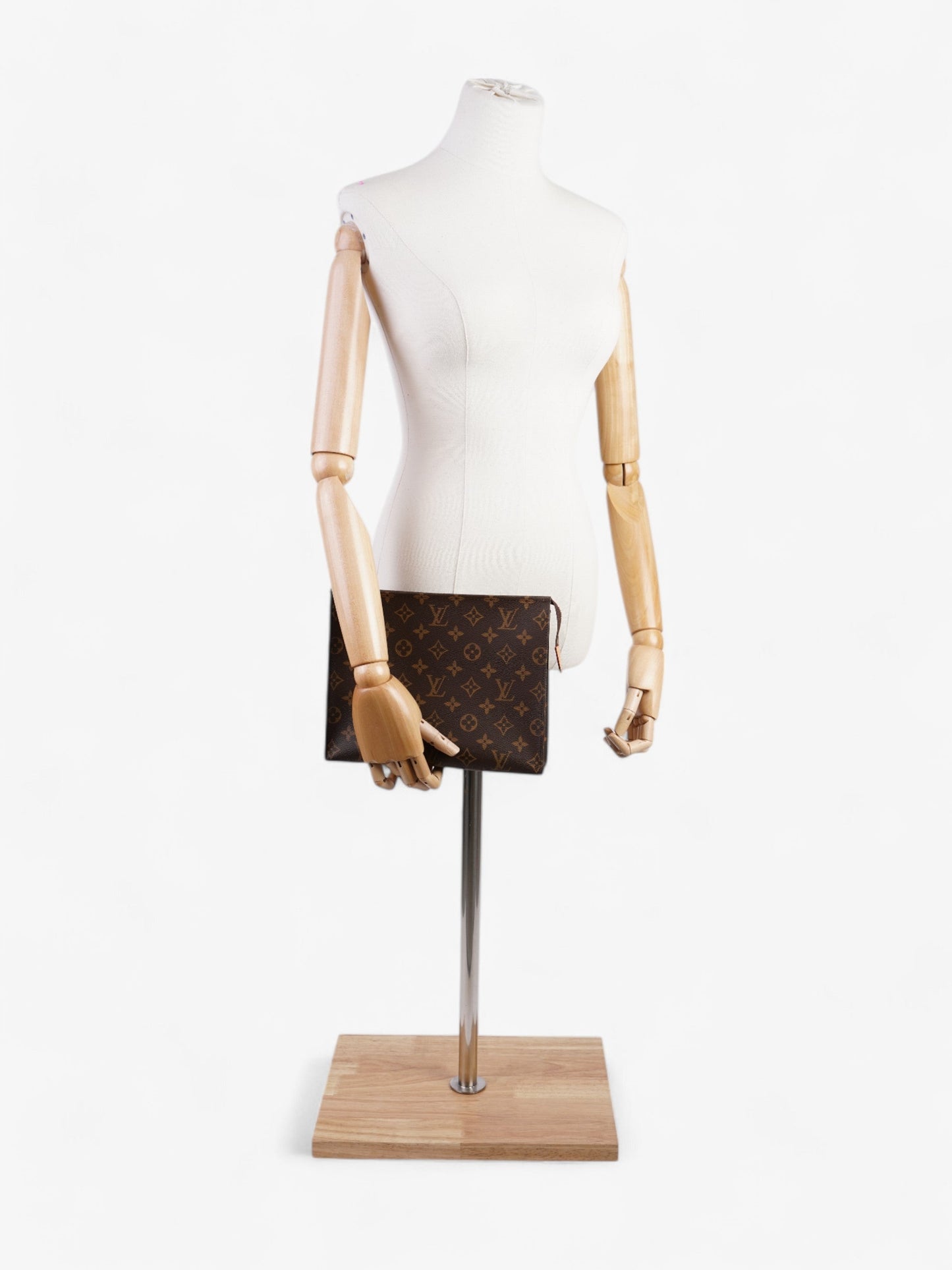 Louis Vuitton Toiletry Coated 26 Monogram Canvas Coated Canvas Apparel Canvas 46