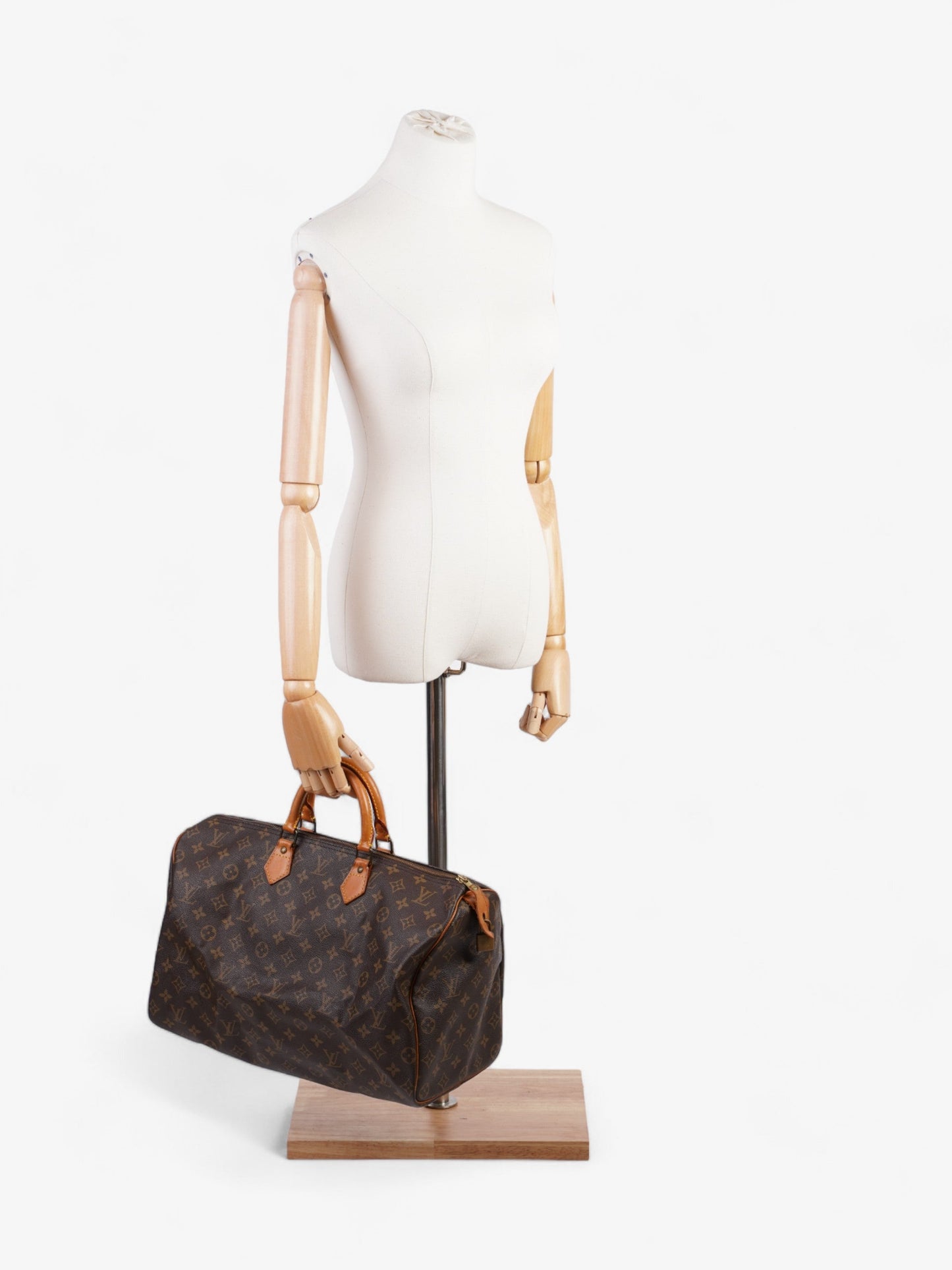 Louis Vuitton Speedy Coated 40 Monogram Canvas Coated Canvas Apparel Canvas 110