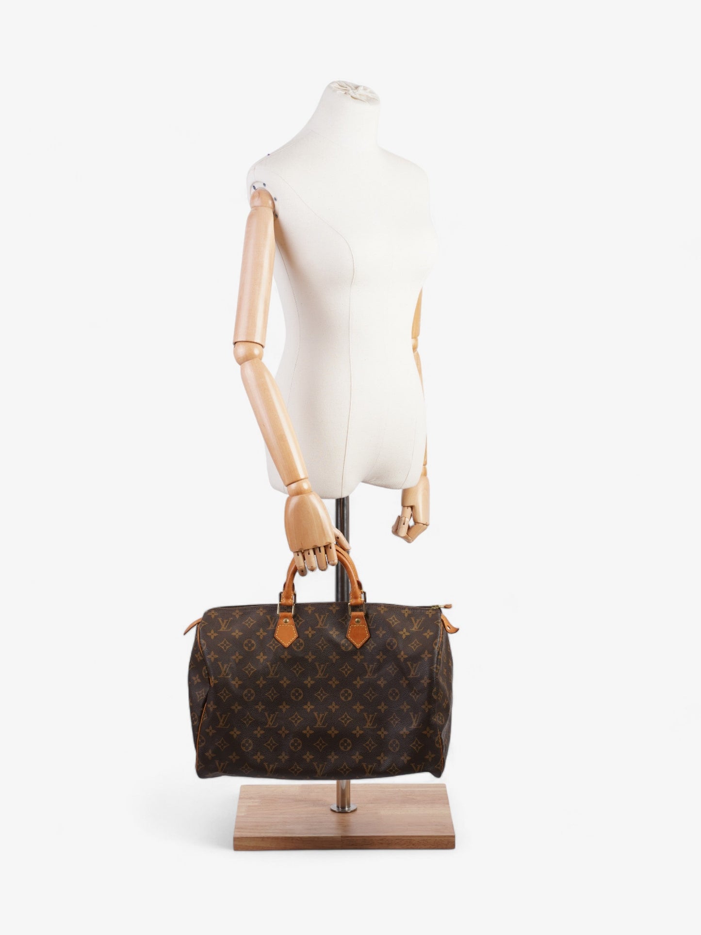 Louis Vuitton Speedy 40 Monogram Handbag