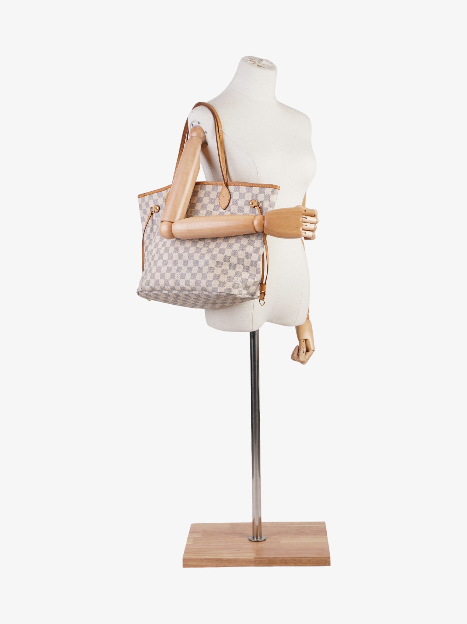 Louis Vuitton Neverfull Azur Coated MM Damier Canvas Coated Canvas Apparel Mm 9