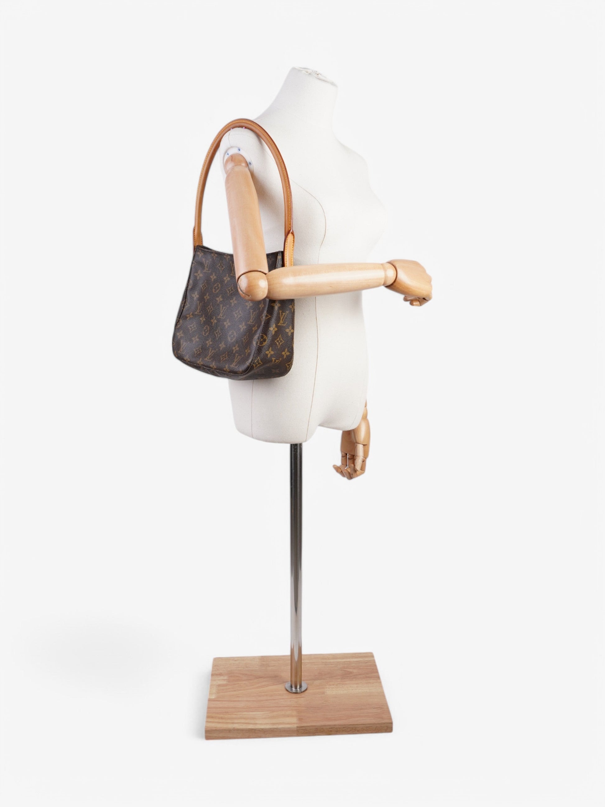 Louis Vuitton Looping Coated MM Monogram Canvas Apparel Mm 11