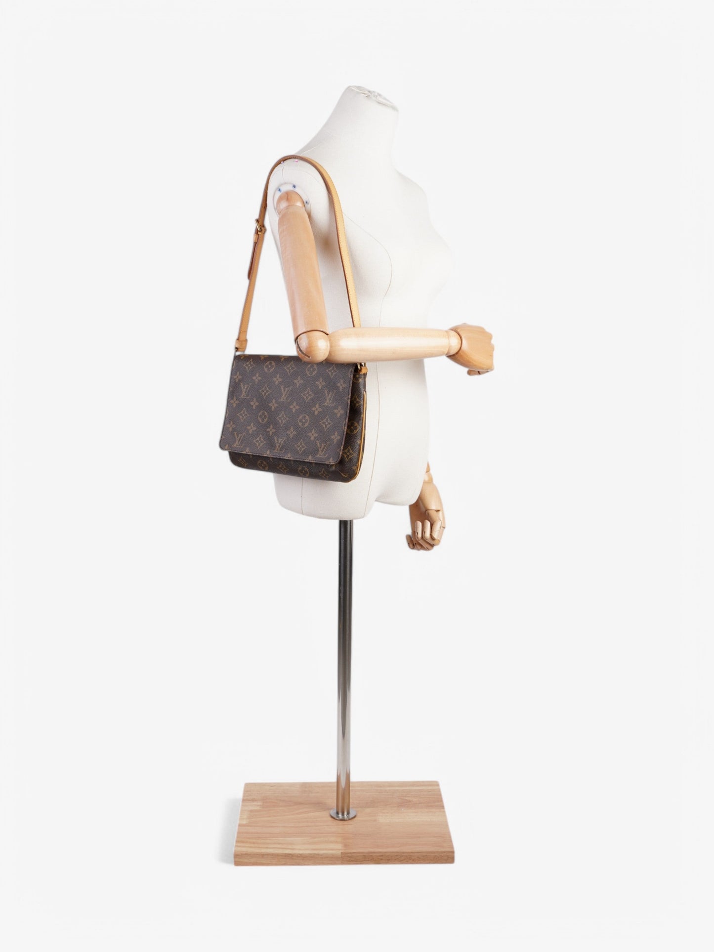 Louis Vuitton M tte Tango Coated Monogram Canvas Coated Canvas Apparel Canvas 21