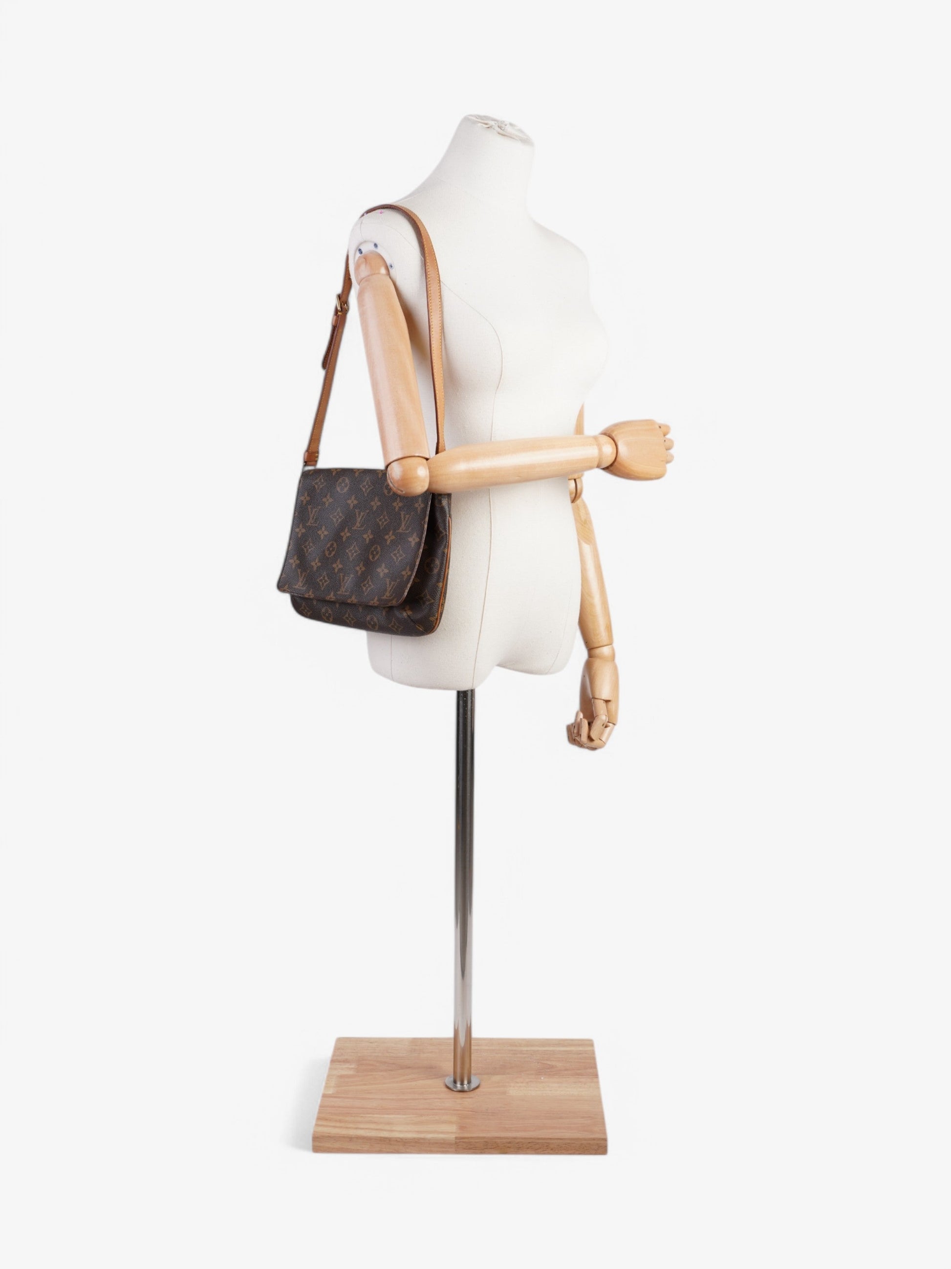 Louis Vuitton M tte Tango Coated Monogram Canvas Coated Canvas Apparel Canvas 16