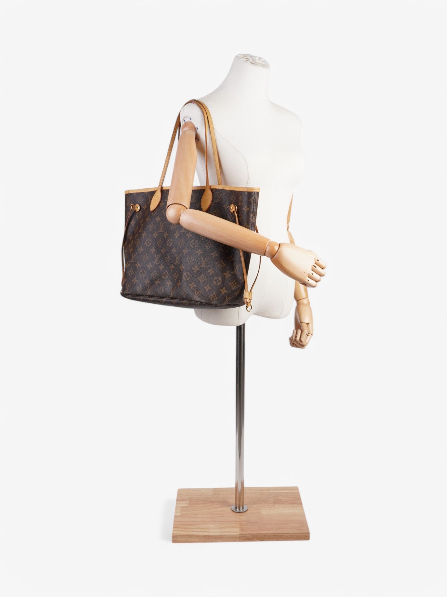 Louis Vuitton Neverfull Coated MM Monogram Canvas Coated Canvas Apparel Mm 55