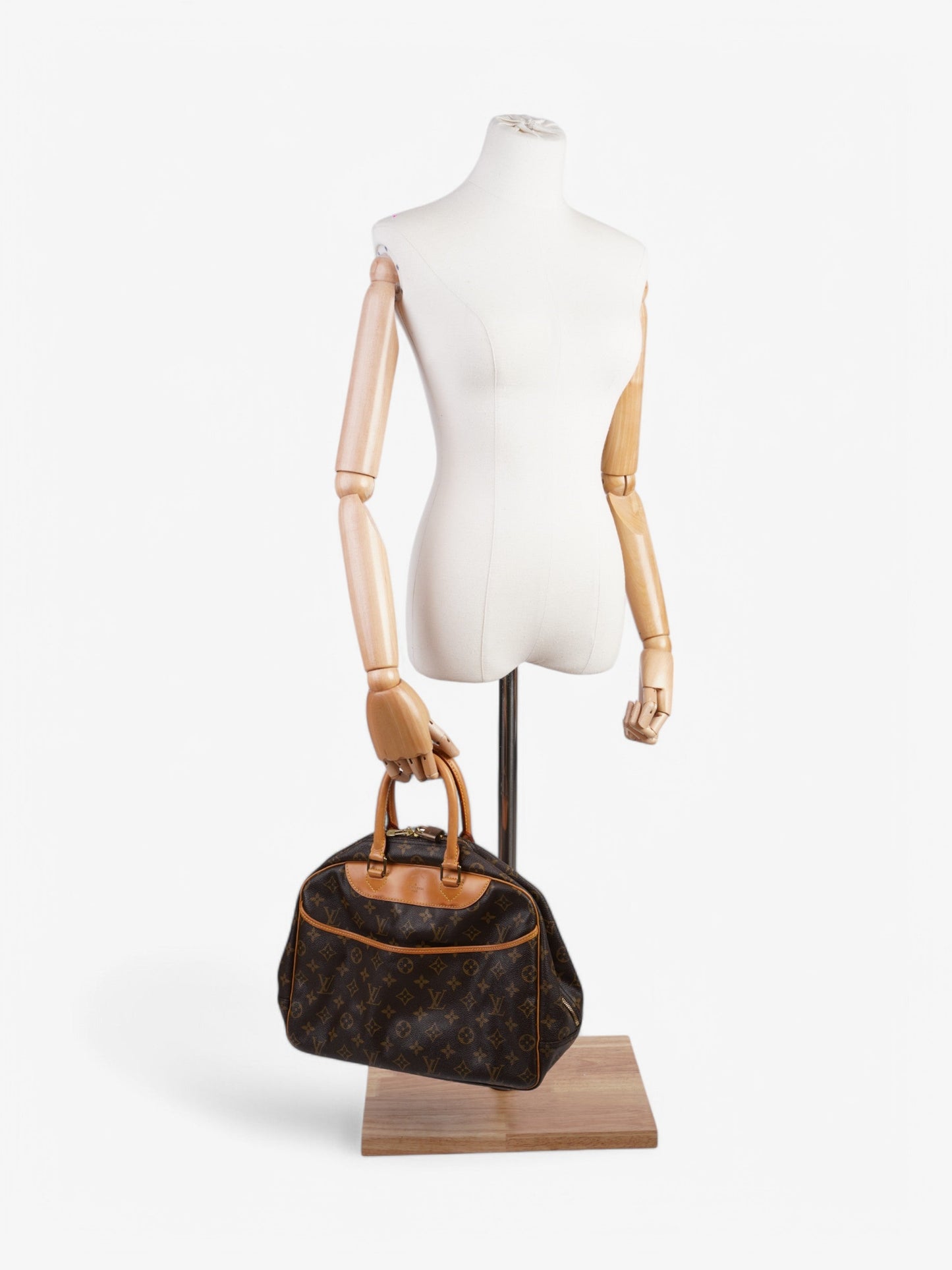 Louis Vuitton Deauville Coated Monogram Canvas Coated Canvas Apparel Canvas 12
