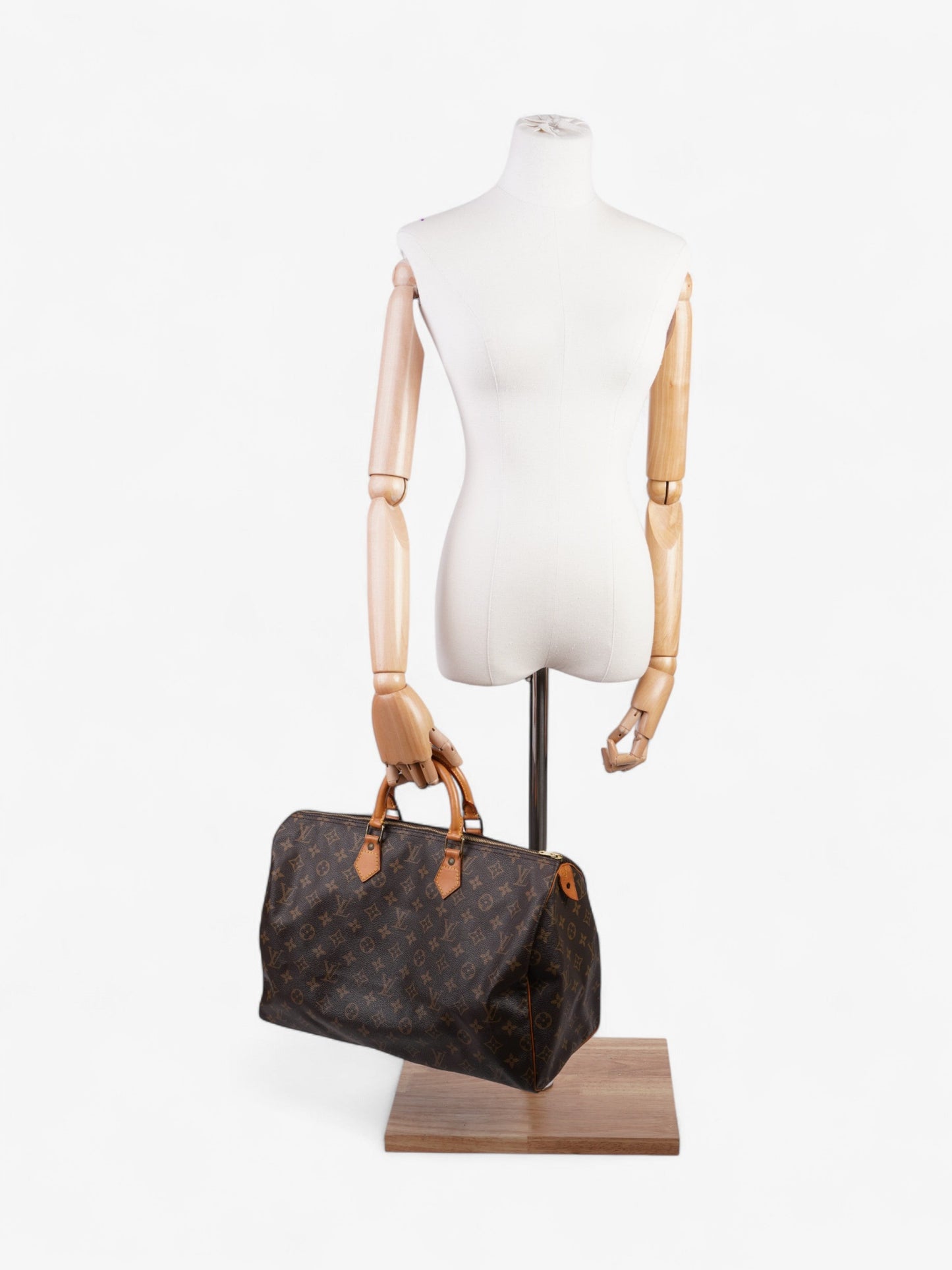 Louis Vuitton Speedy Coated 40 Monogram Canvas Coated Canvas Apparel Canvas 238