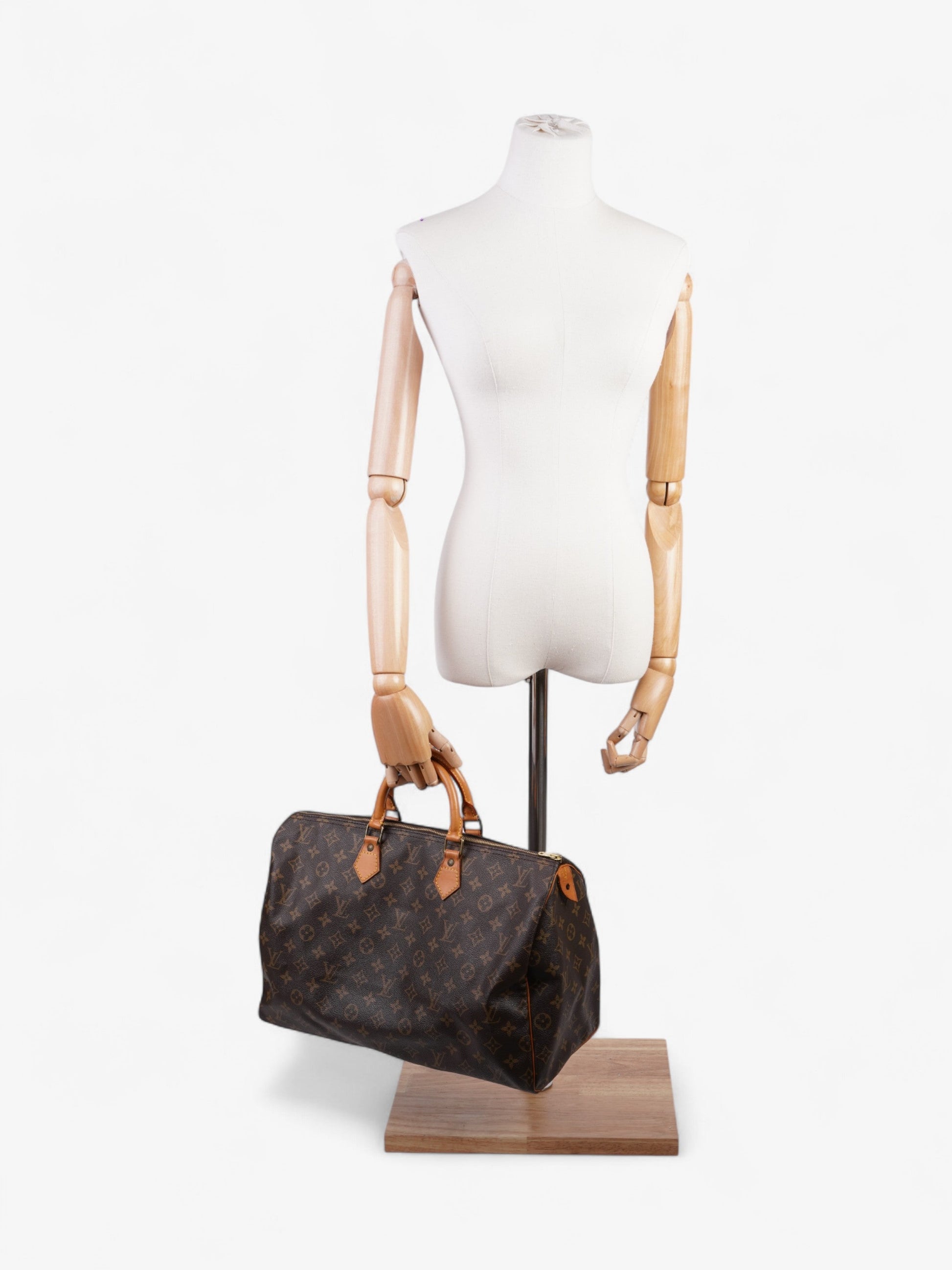 Louis Vuitton Speedy Coated 40 Monogram Canvas Coated Canvas Apparel Canvas 234