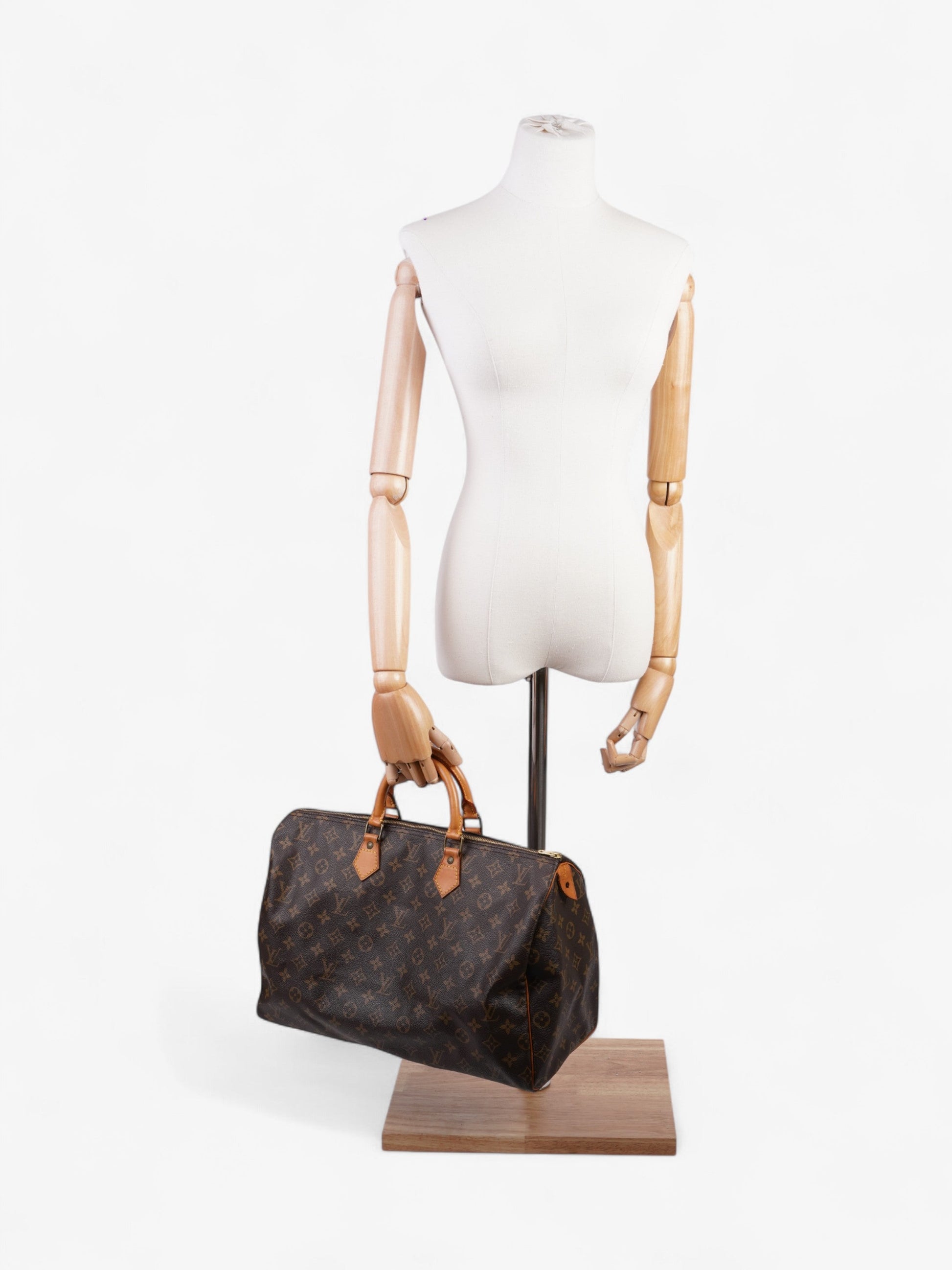 Louis Vuitton Speedy Coated 40 Monogram Canvas Coated Canvas Apparel Canvas 241