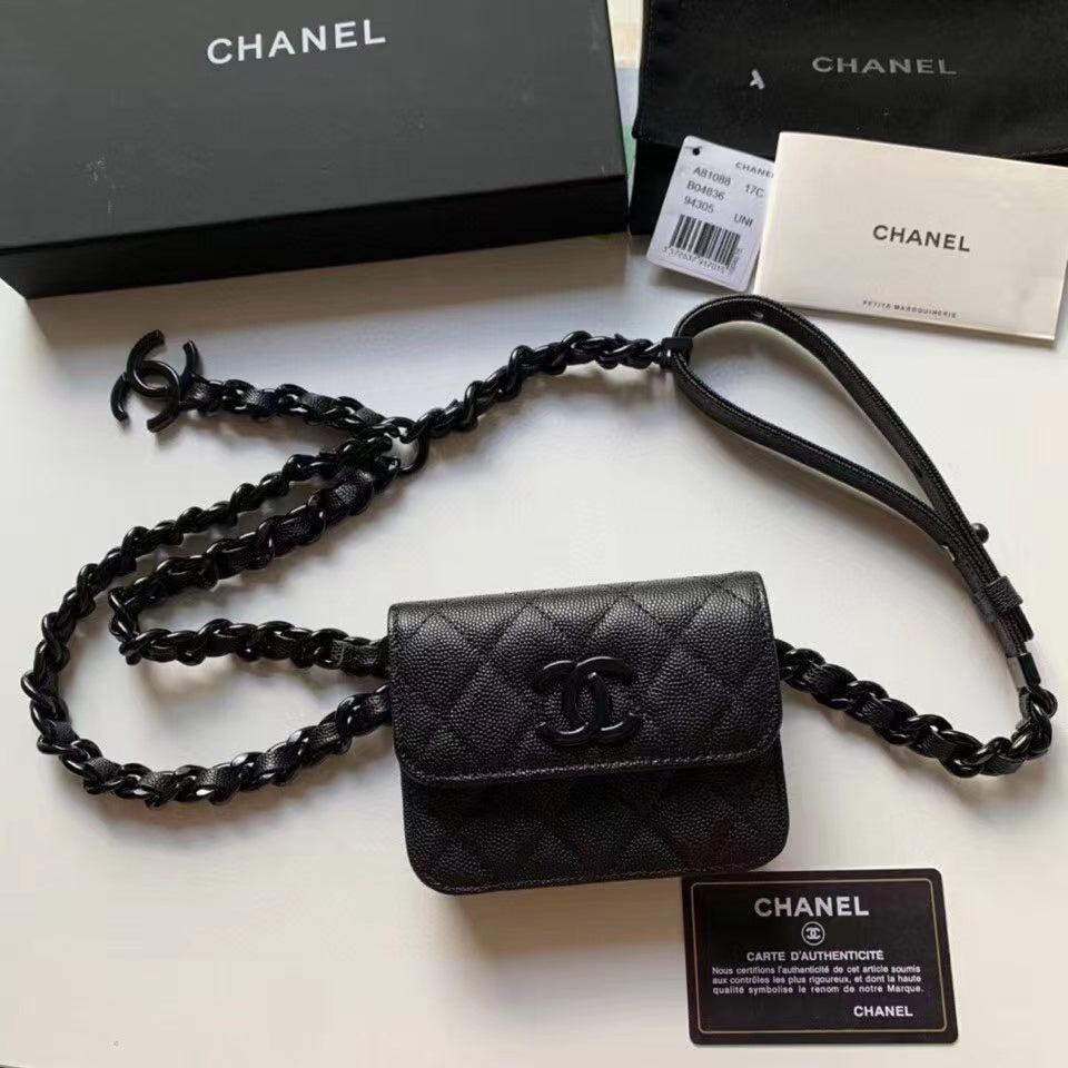 CHL Classic 5.1in 13cm Black Flap Handbag