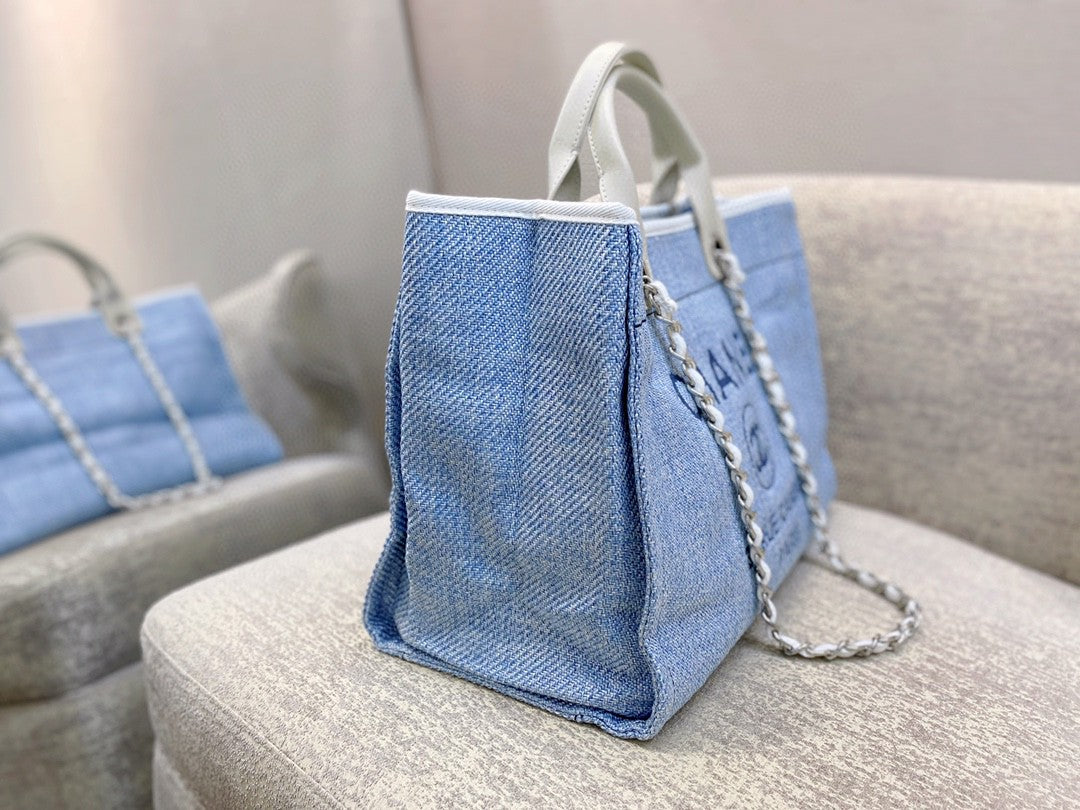 Chanel Deauville Tote Tweed Bag Fall Winter Collection Canvas White Tote Bag