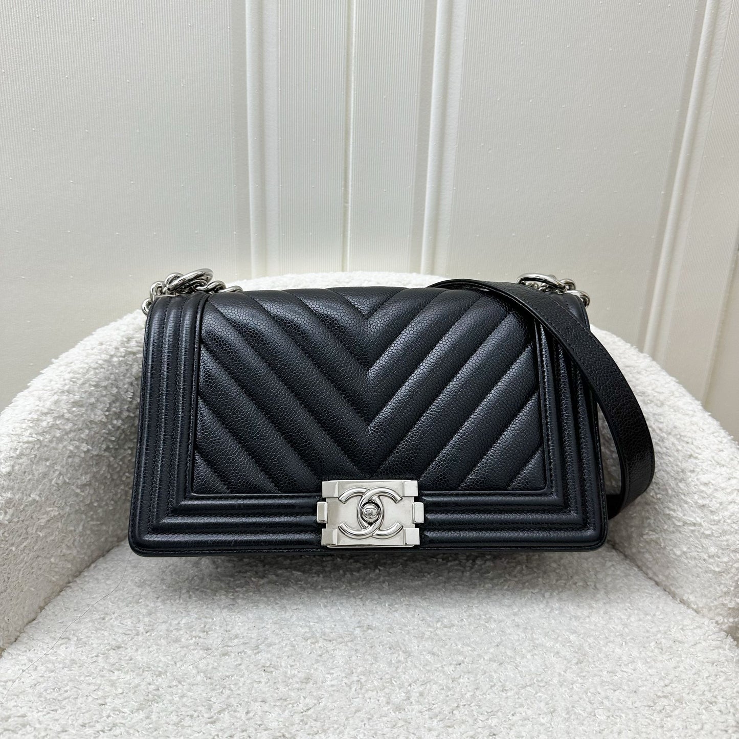 Chanel Medium 25Cm Boy Flap In Chevron Quilted Black Caviar And Shw Bag