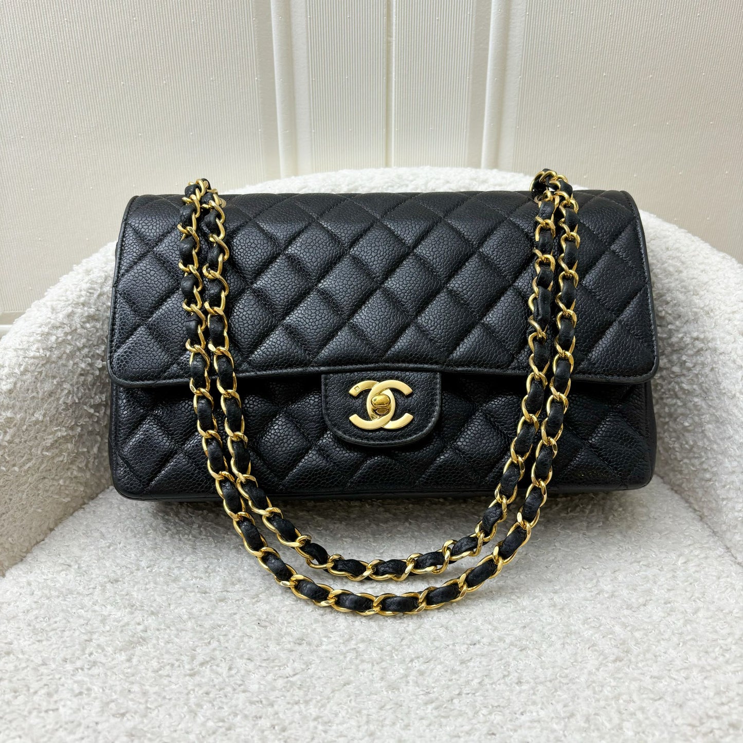Chanel   Medium Classic Flap CF in Black Caviar and 24K Gold-Plated HW