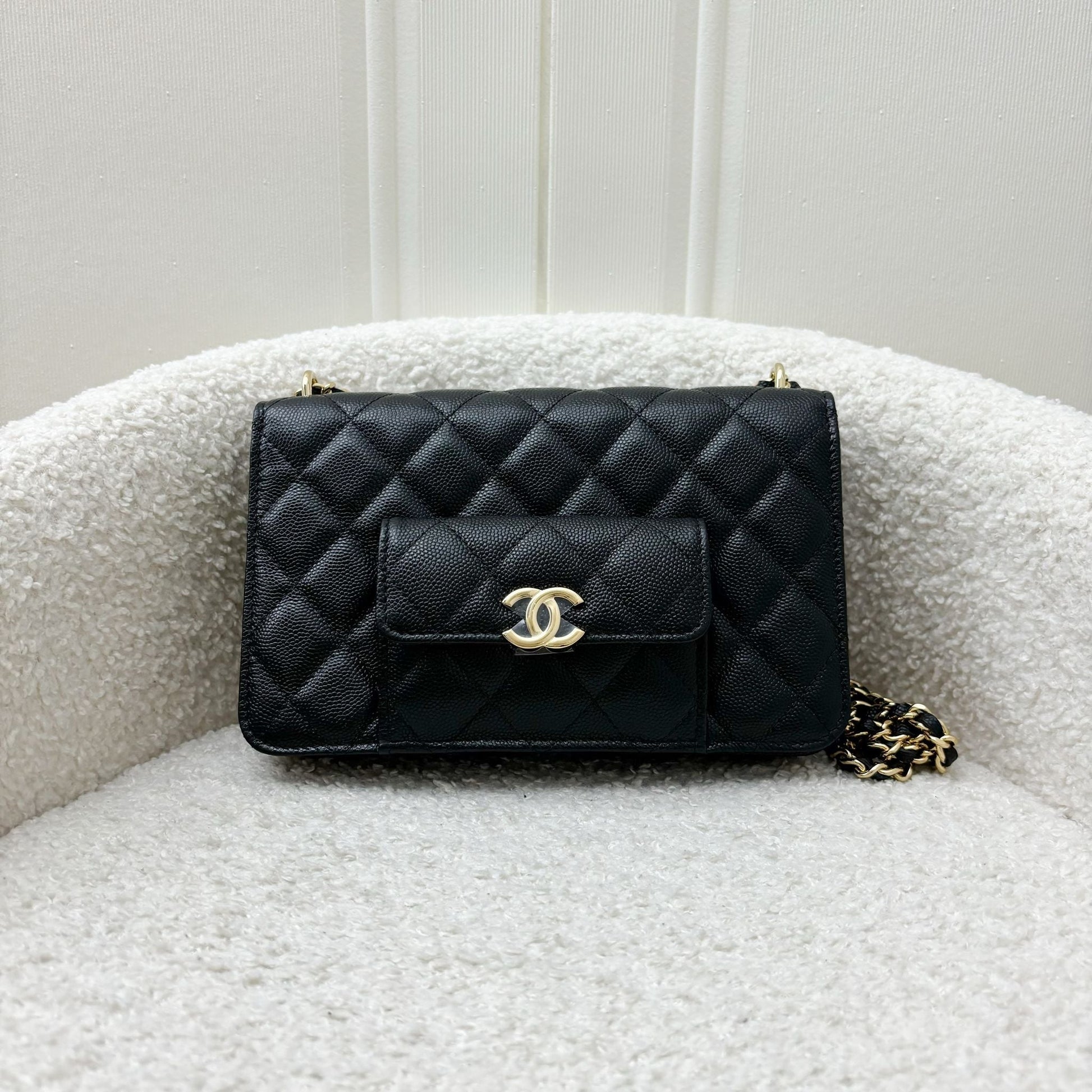 Chanel 22A Seasonal Wallet On Chain Woc In Black Caviar And Ghw Bag