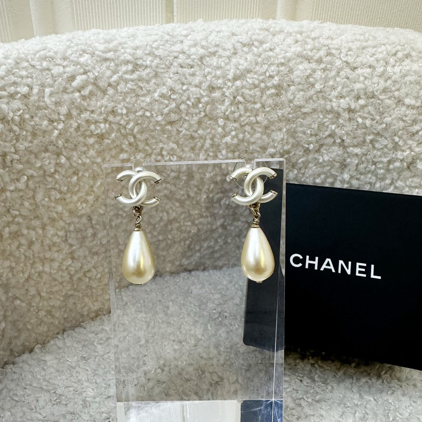 Chanel CC Logo Dangling Earrings with Teardrop Pearls in Lghw