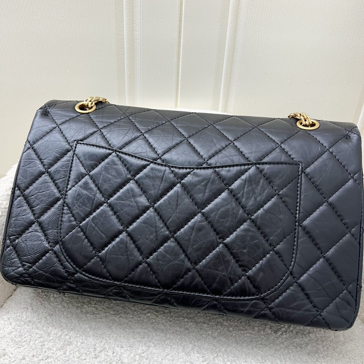 Chanel 2.55 Reissue 227 Flap in Black Distressed Calfskin and Ghw Handbag