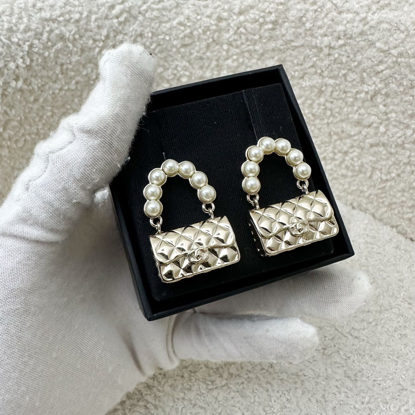 Chanel 21S Classic Flap Earrings with Pearls in Lghw