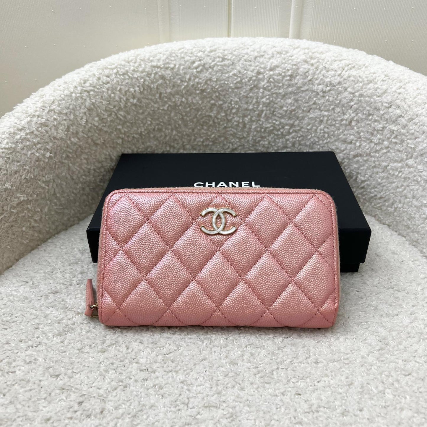Chanel Medium Mid-Length Wallet In 19S Iridescent Pink Caviar And Mop Logo Bag