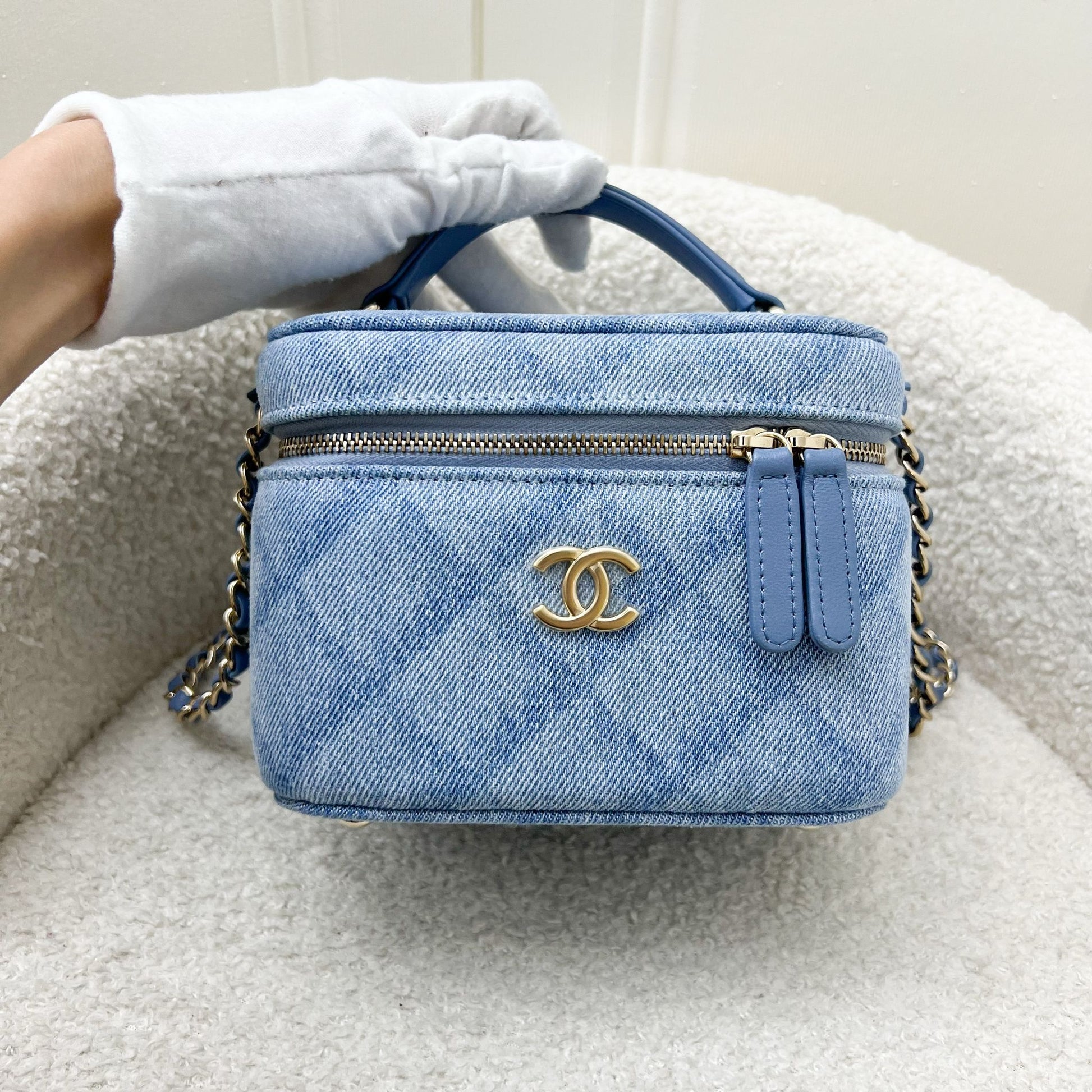 Chanel 22B Cheer For Chanel Vanity Case With Top Handle In Light Blue Denim Fabric And Aghw Bag