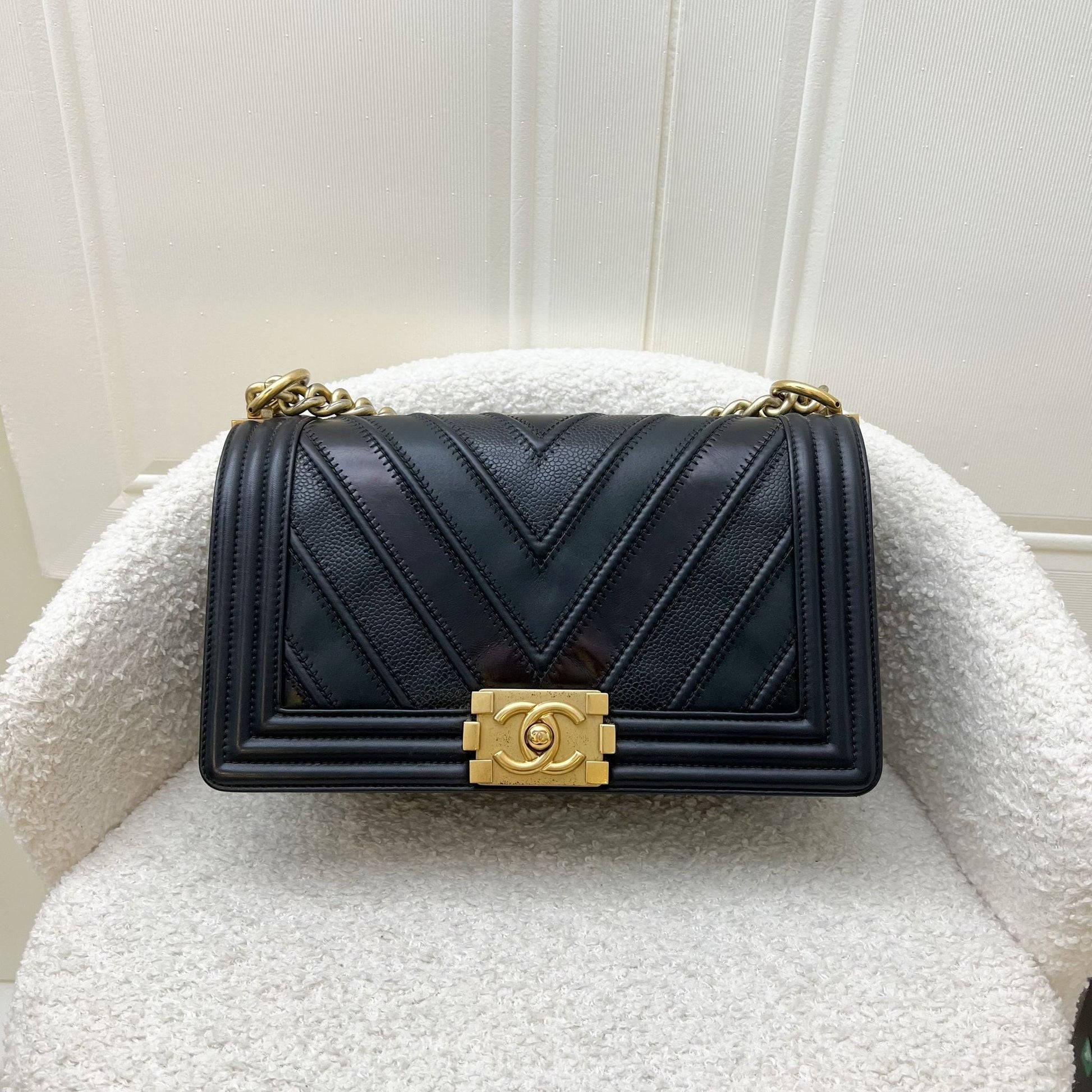 Chanel Medium 25Cm Boy Flap In Chevron Quilted Black Leather Caviar And Aghw Bag